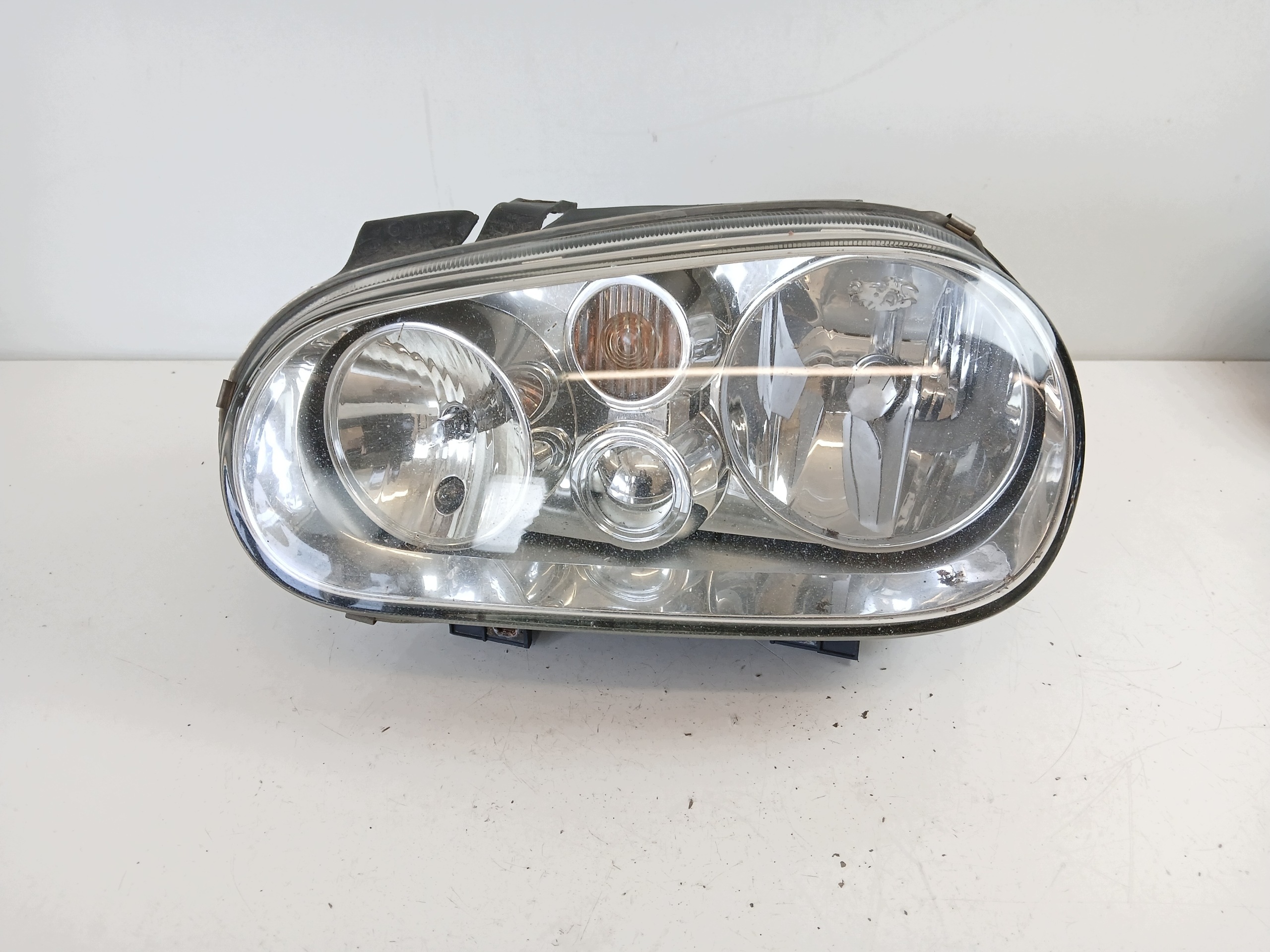 VW GOLF IV HB light left front