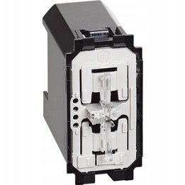 Living Now with Netatmo Spojka connected mechanizmus 1M Legrand K4001C