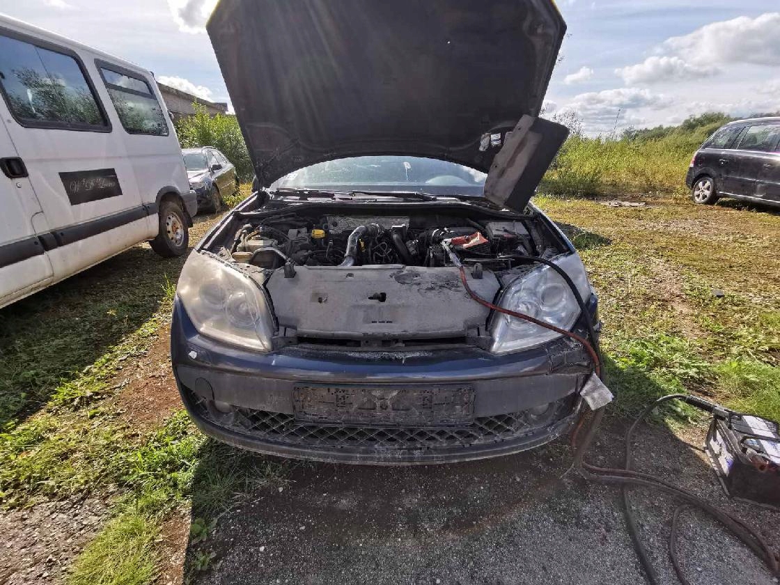 renault LAGUNA шланг воды 2009 1.5л