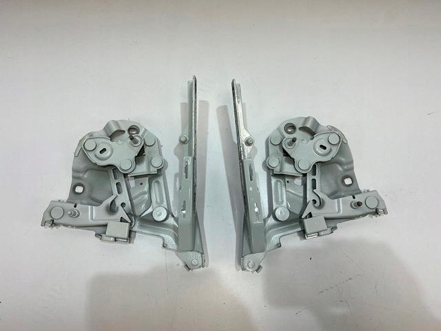 9J1823296 - Правый левый шарнир капота 9j1823296b Porsche Taycan