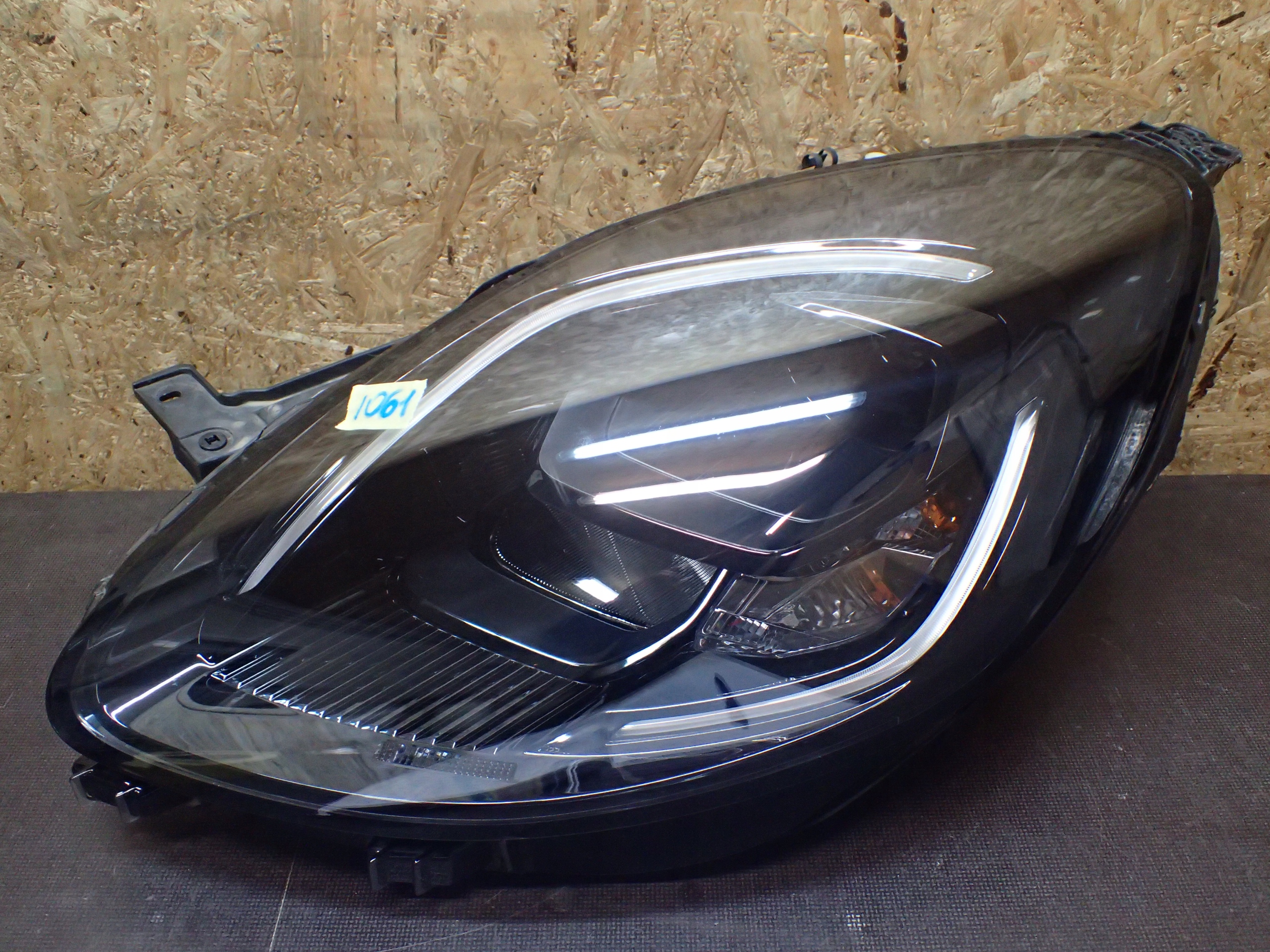 LIGHT FRONT LEFT FORD PUMA MK2 FULL LED