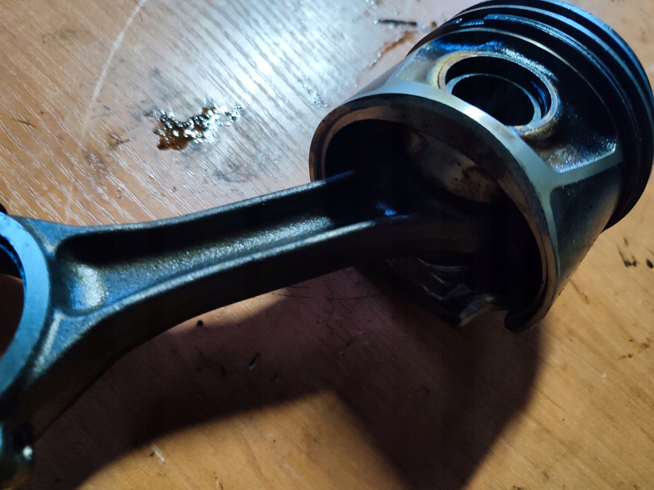 Piston avec bielle Bielle AUDI 2.0 TDI 03GE V200