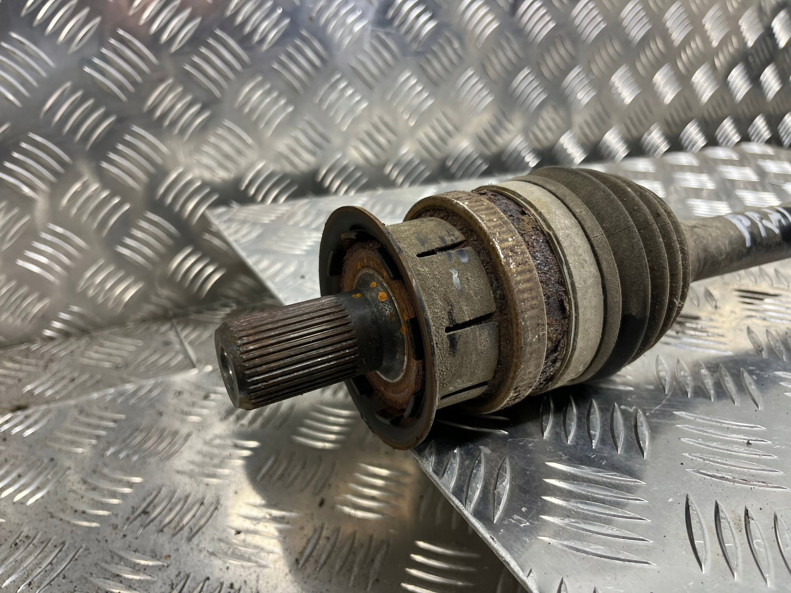 semi-axis semi-axis right rear VOLVO XC70 II 2.4 D4
