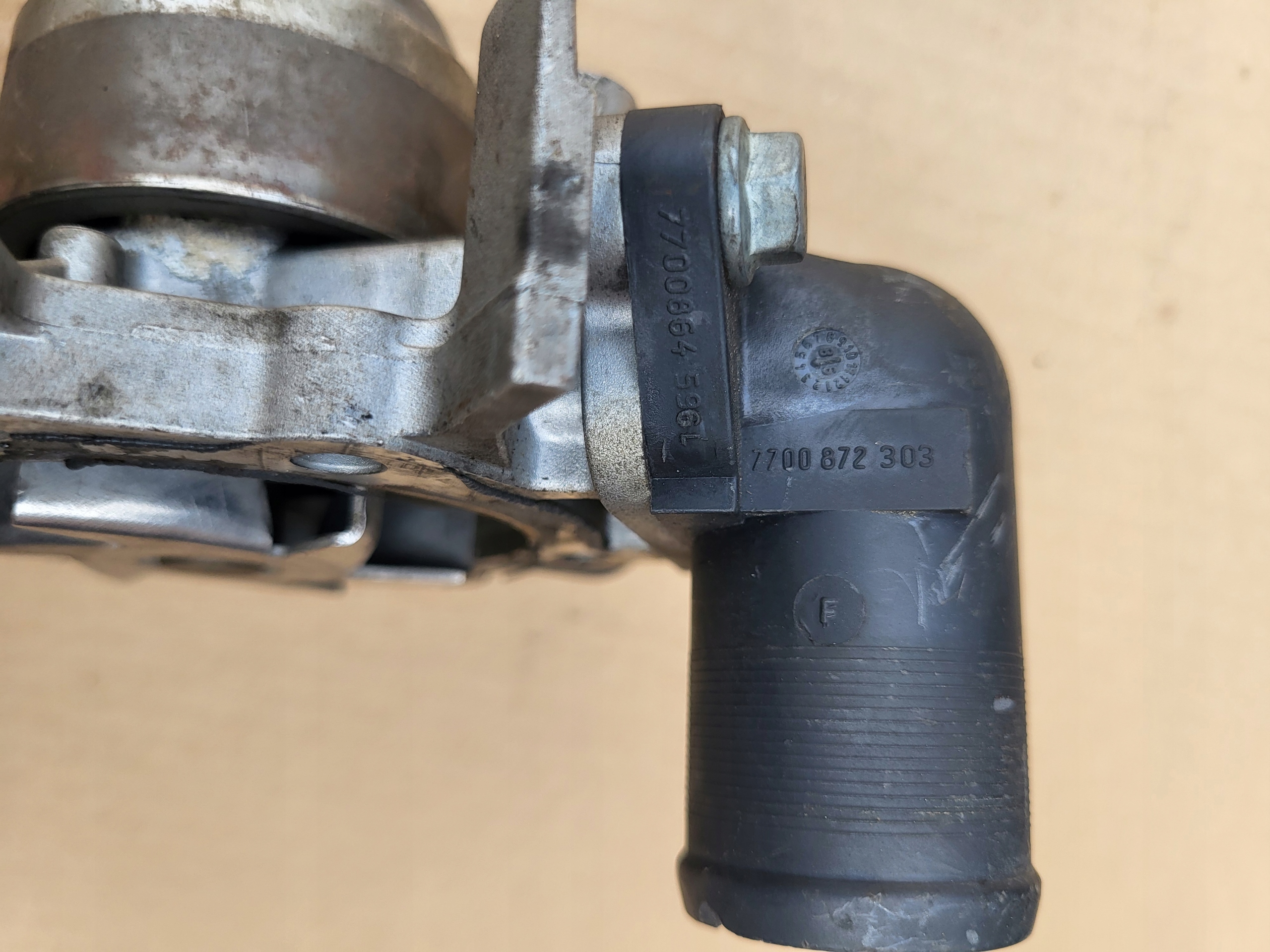 water pump elbow RENAULT CLIO II 1.2.1.4 B 7700872303 OE