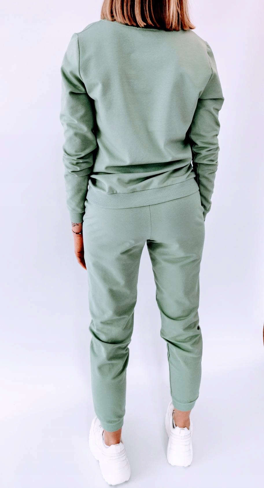 S01C PISTACJOWY KLASYCZNY LEKKI KOMPLET DRESOWY L Rękaw długi rękaw