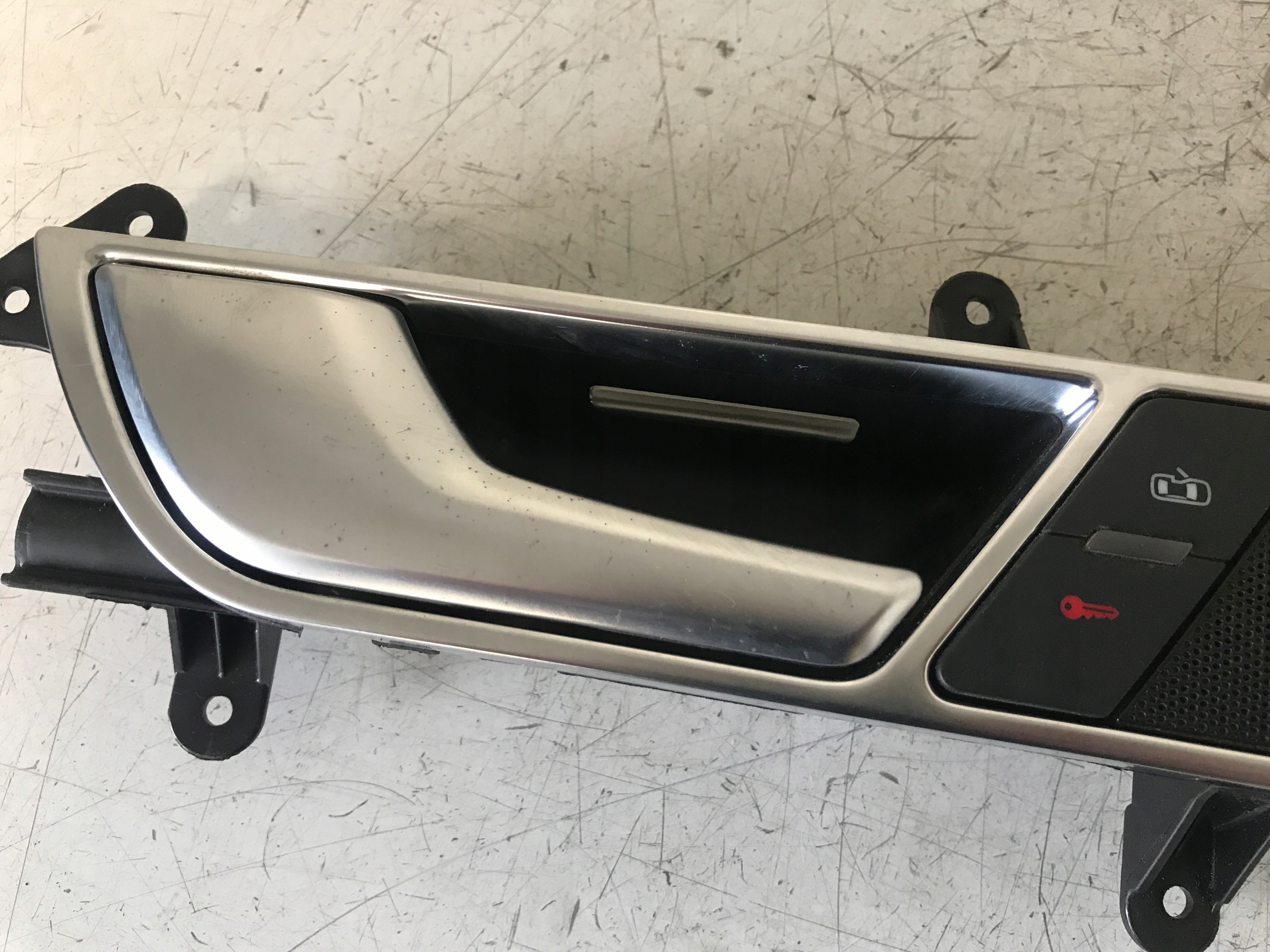 handle inner left front AUDI A6 C6 4F0837019C