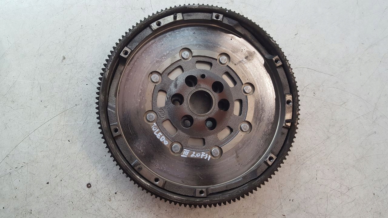 wheel flywheel Seat Toledo III 2,0 TSI