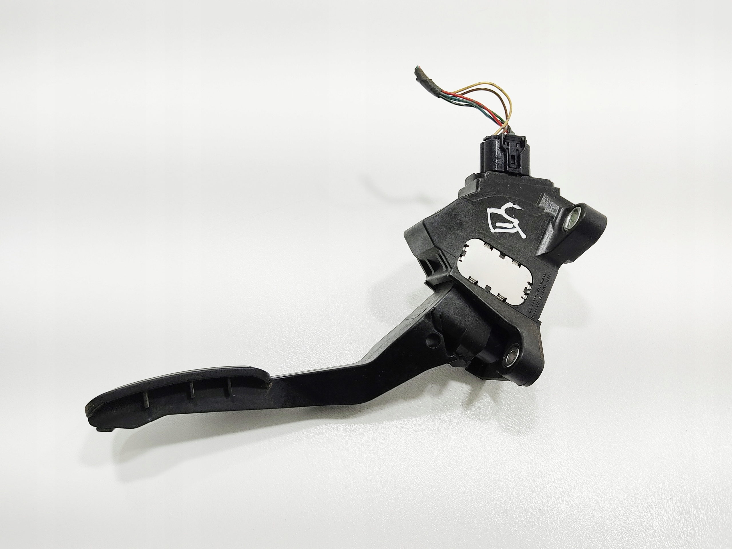 ПЕДАЛЬ АКСЕЛЕРАТОРА YARIS II 1.4 D4D АВТОМАТ 781100D030 06-