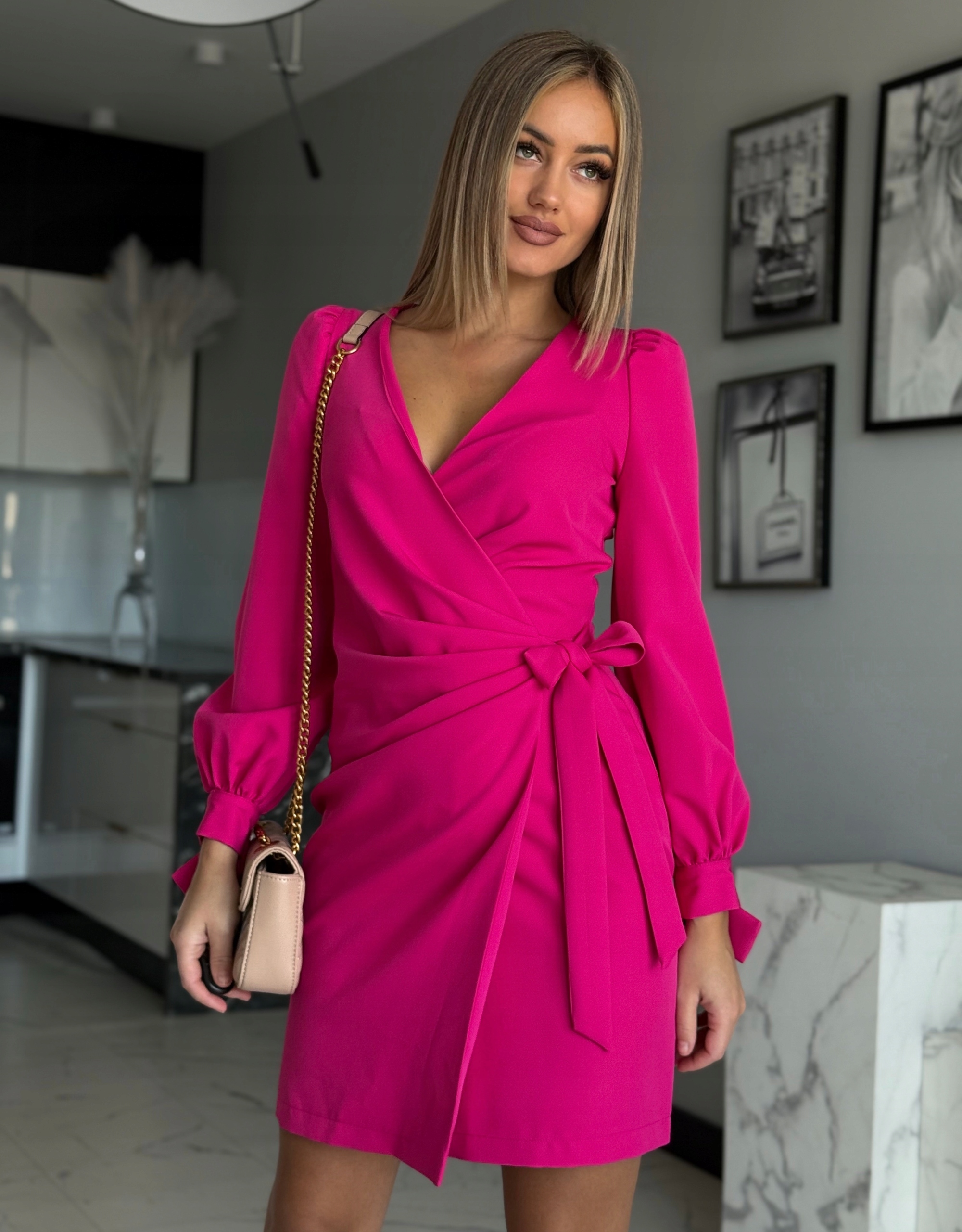 Šaty Zeštíhlující převázaná na přijímání Malinová M