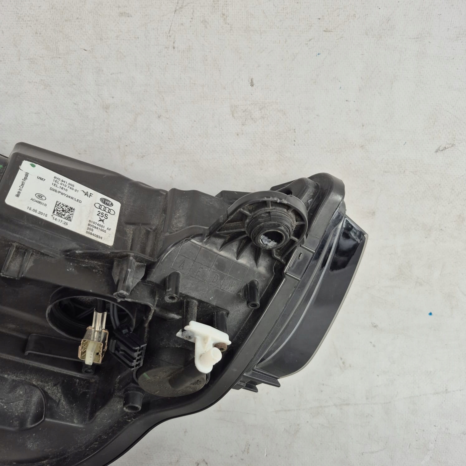 AUDI A3 8V 12-16 light left front front XENON 8V0941005