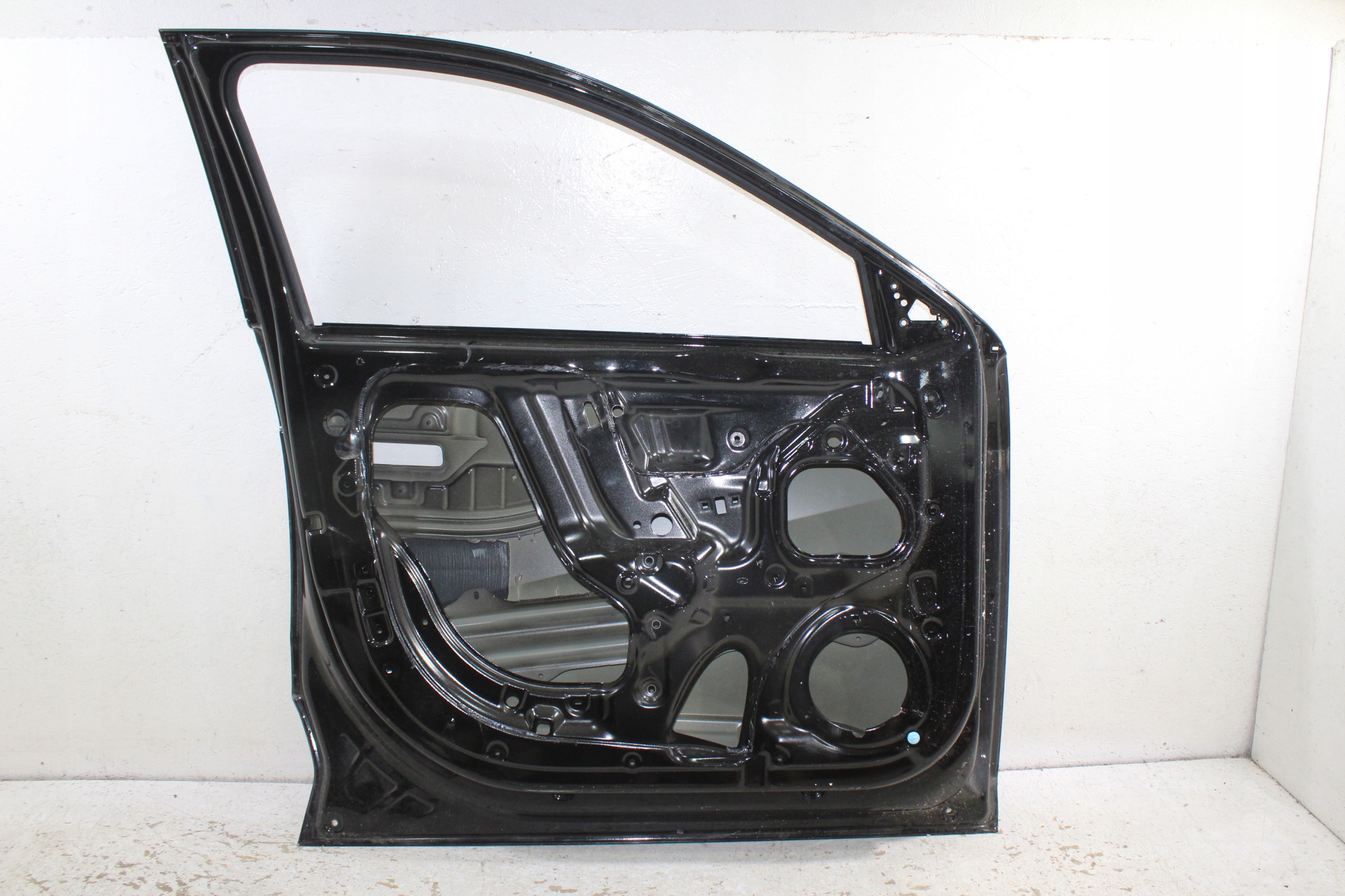 Hyundai Ioniq 5 V door left front front