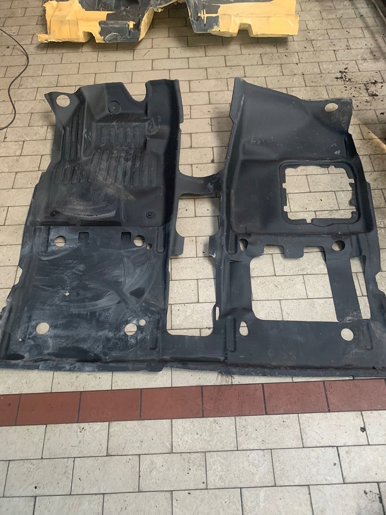 НАПОЛЬНЫЙ КОВЕР КОВРОВОЕ ПОКРЫТИЕ КАБИНЫ RENAULT KANGOO IV