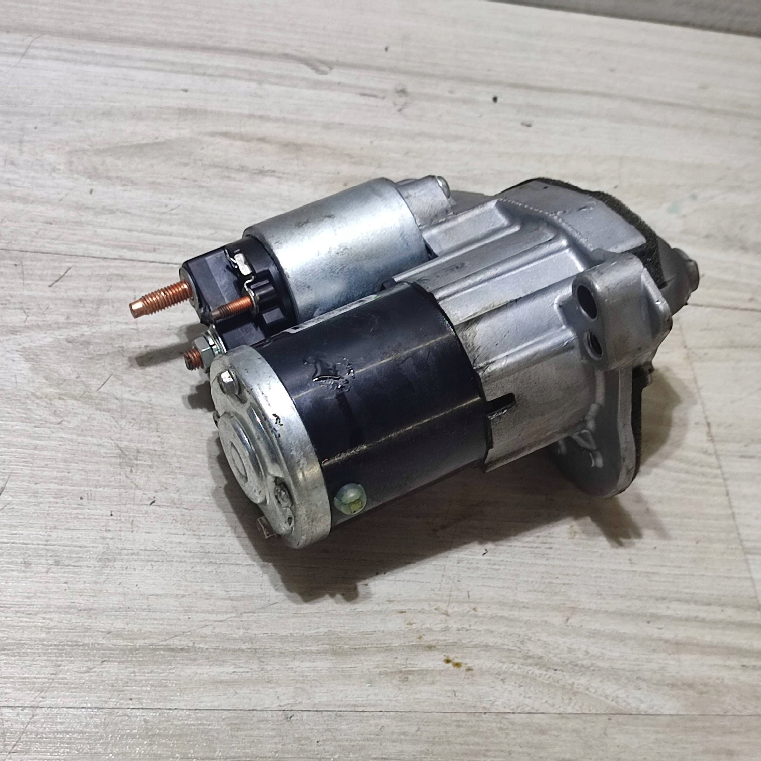 starter Dacia Jogger 233000290R