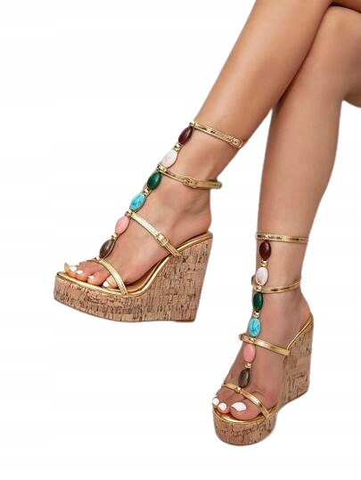 Shein Zlaté Sandály Na Klínku S Barevnými Ozdobami 37,5 1 Db