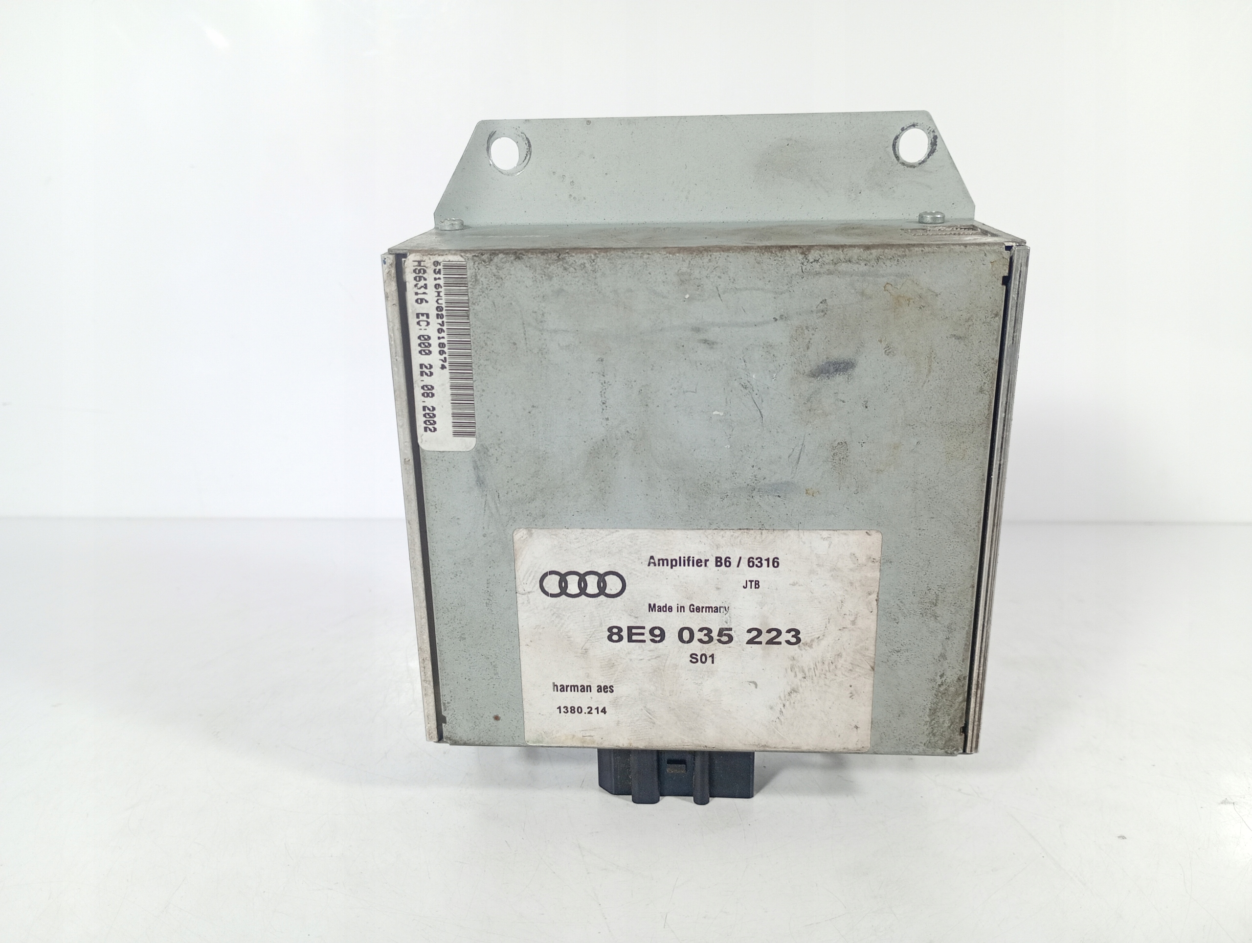 Audi A4 B6 00-06 amplifier RADIA OE 8E9035223