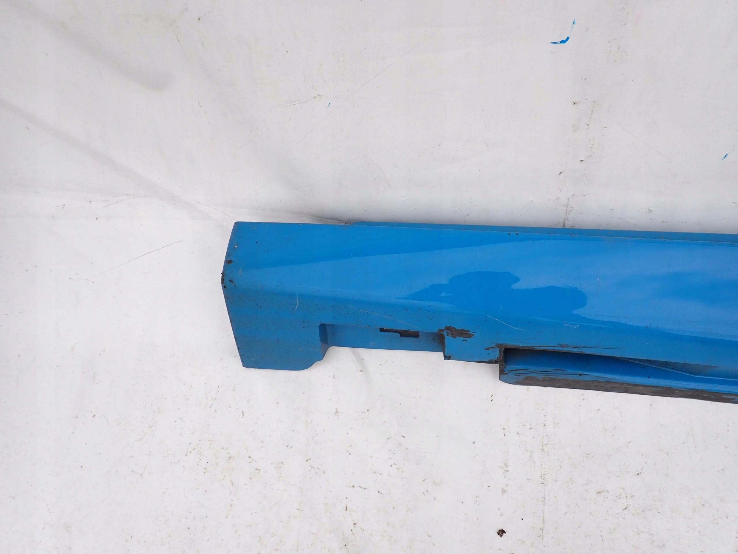 VOLVO V40 12-> threshold left moulding threshold left