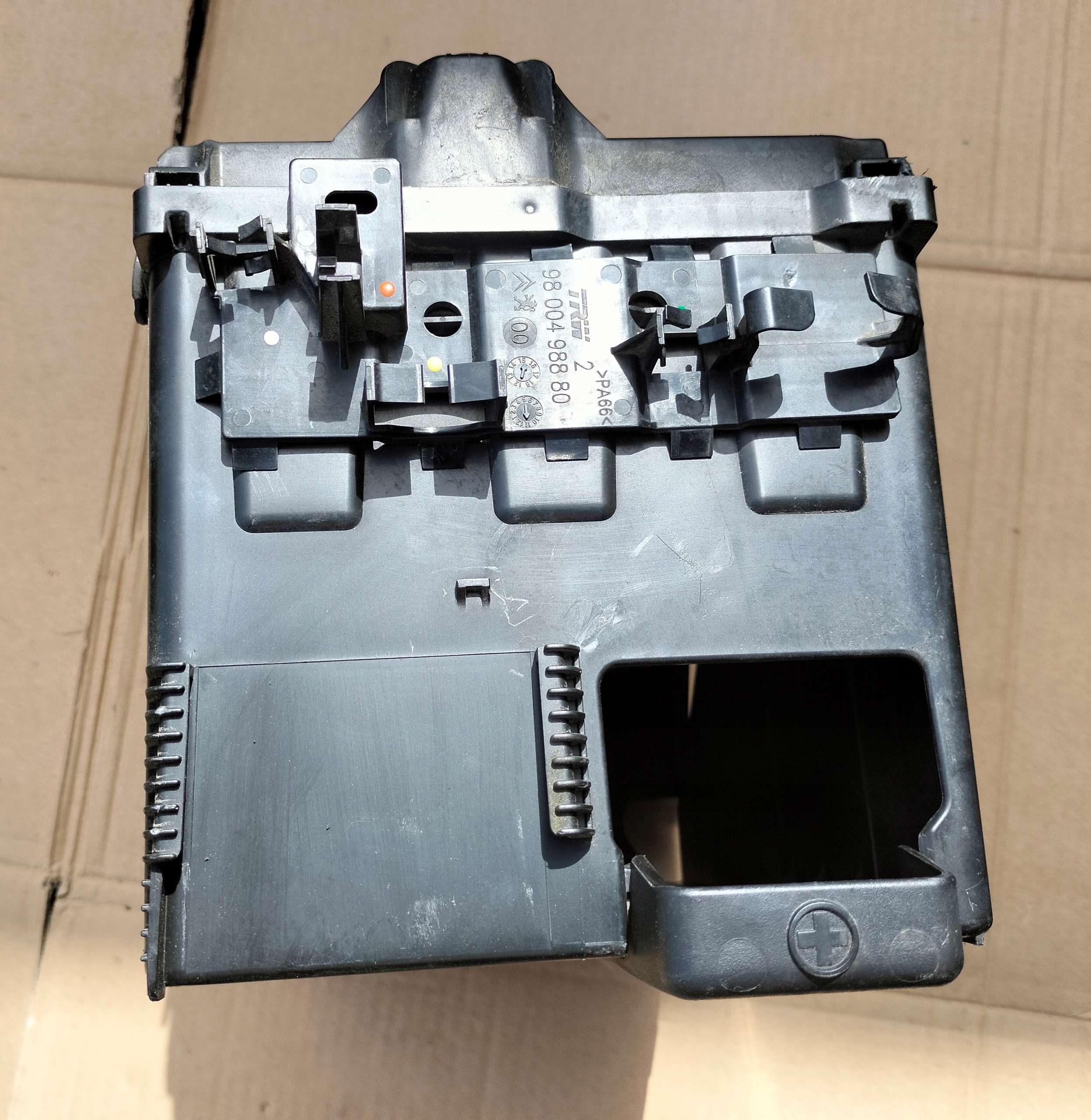 CITROEN DS4 OBUDOWA AKUMULATORA Producent części Citroen OE