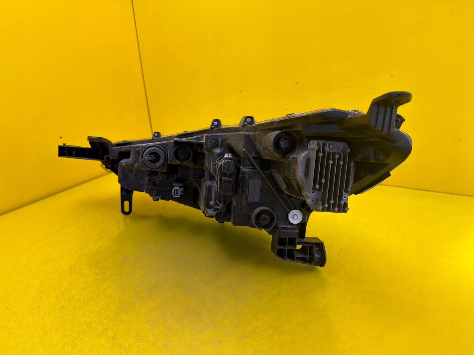 light front right Toyota Corolla Cross 23- Full Led