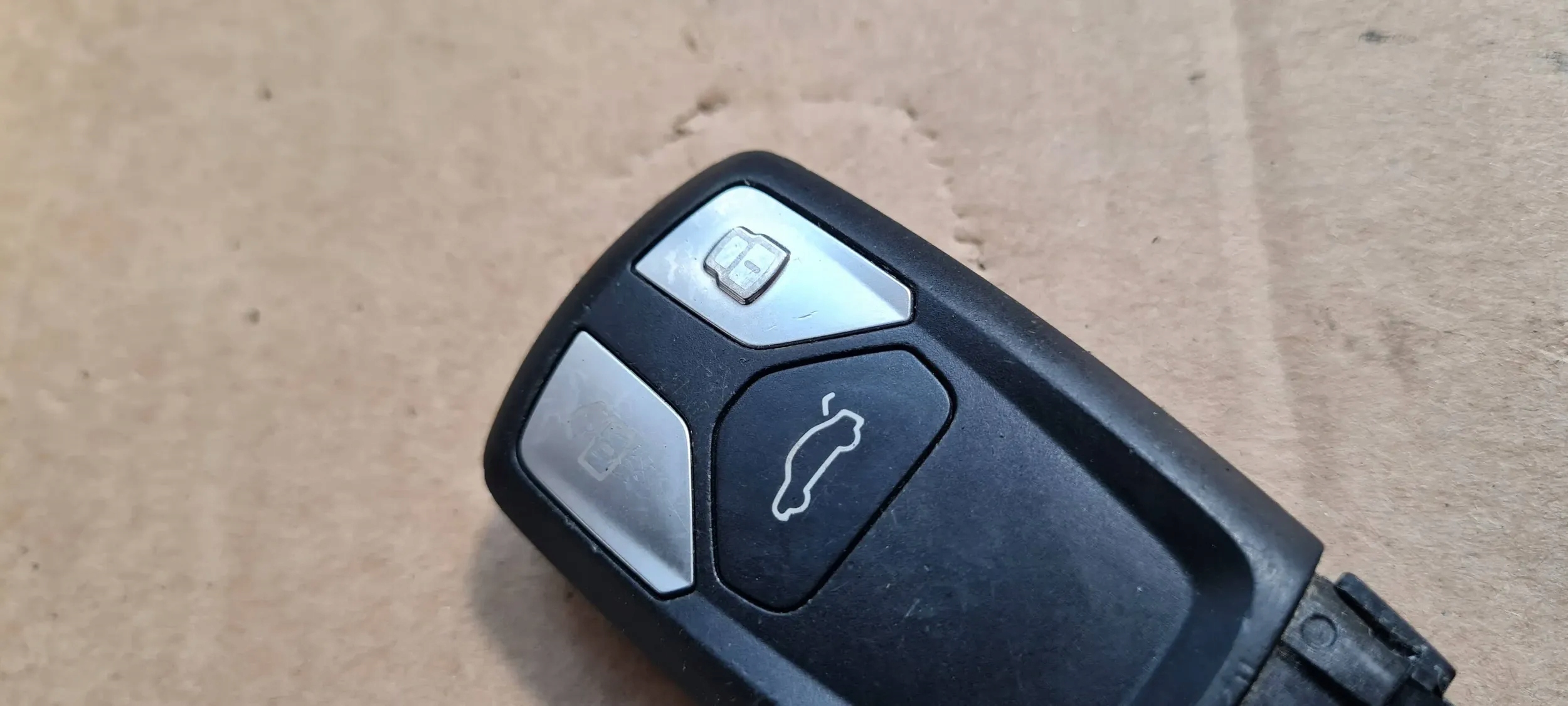 Q7 4M II key PILOT 4M0959754T A4 B9 8W A5