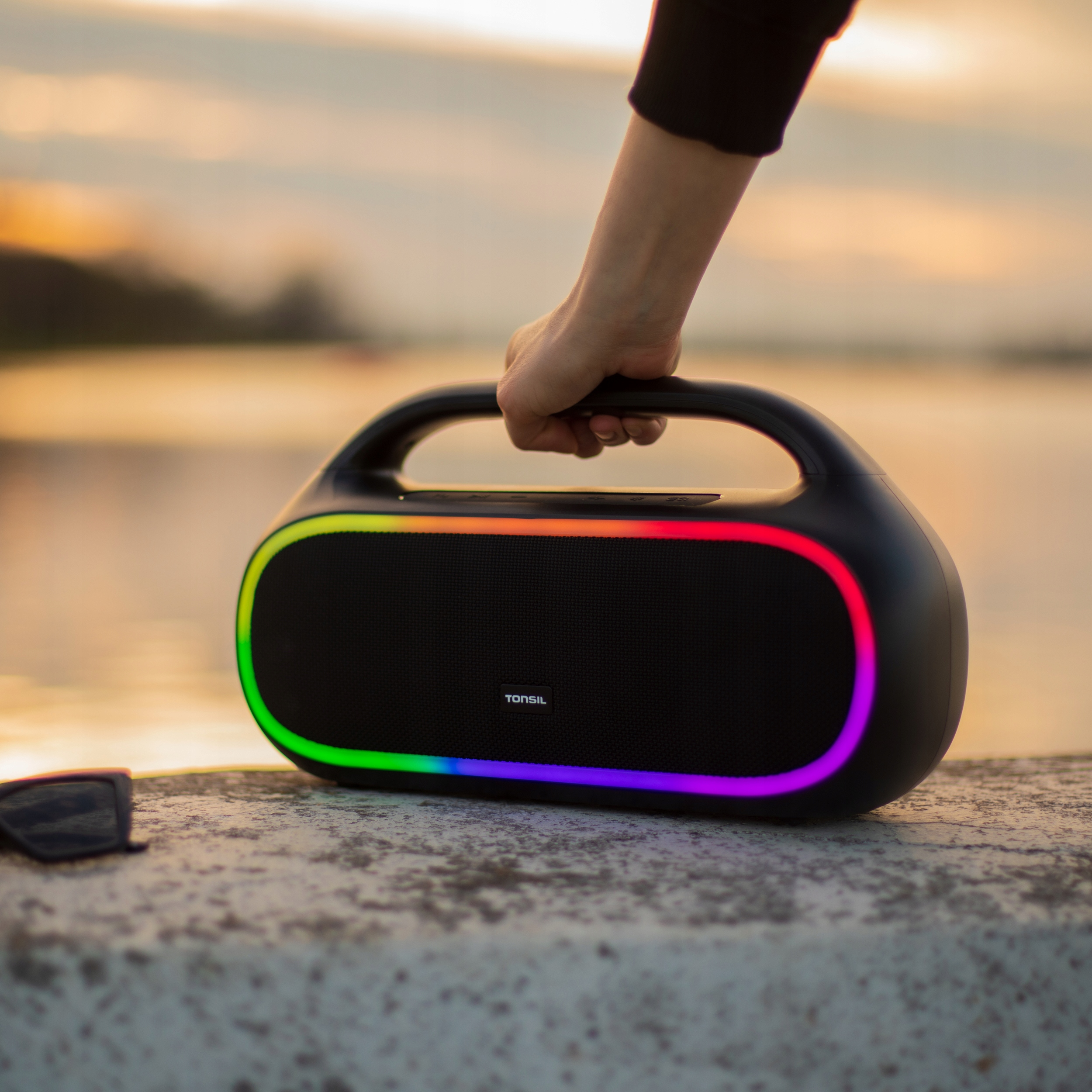 MOCNY GŁOŚNIK BEZPRZEWODOWY TONSIL TONUS BLUETOOTH BT PRZENOŚNY NA PREZENT Model Tonus