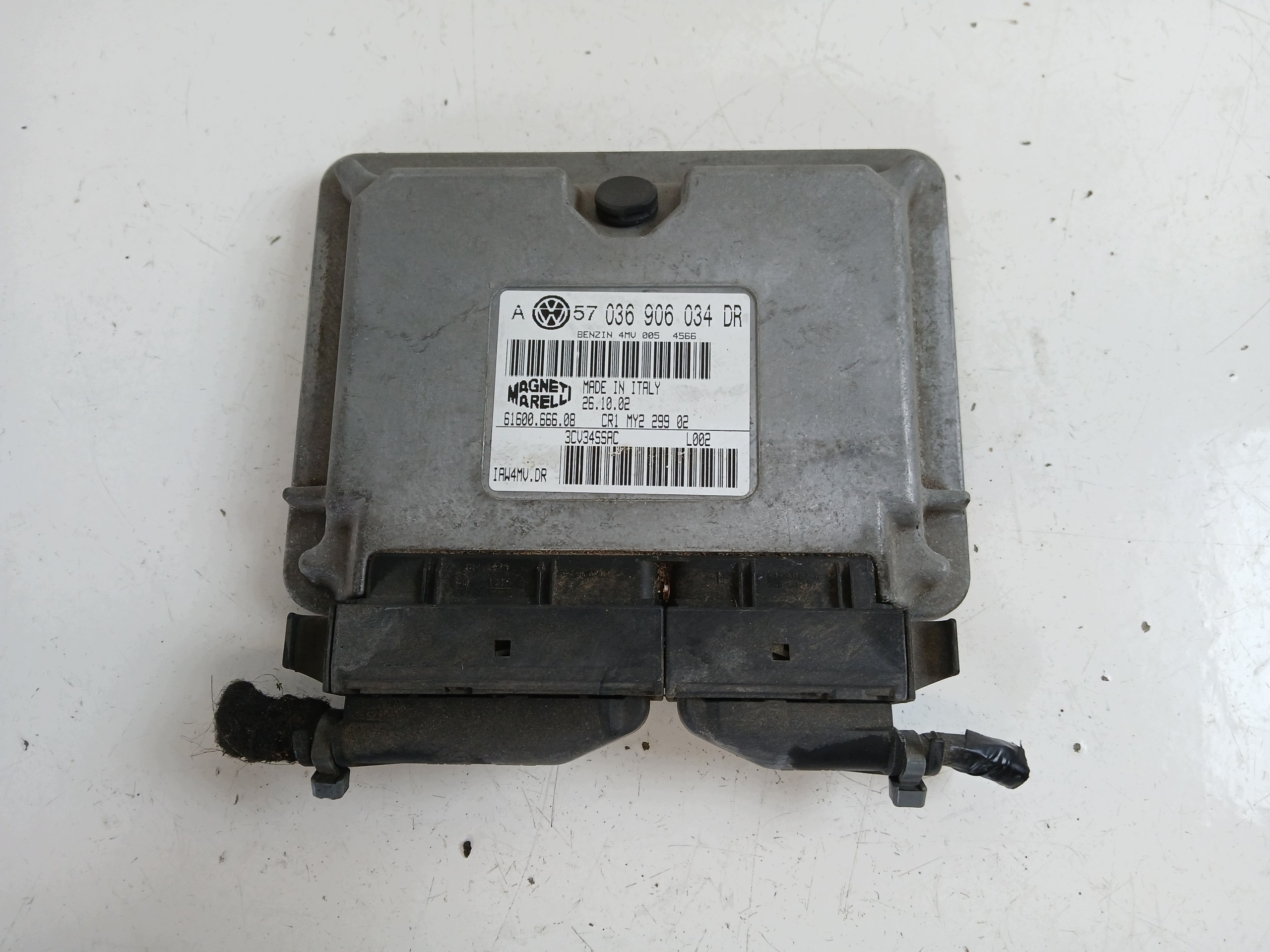 VW GOLF IV BORA 1.6 control unit of the engine 036906034DR