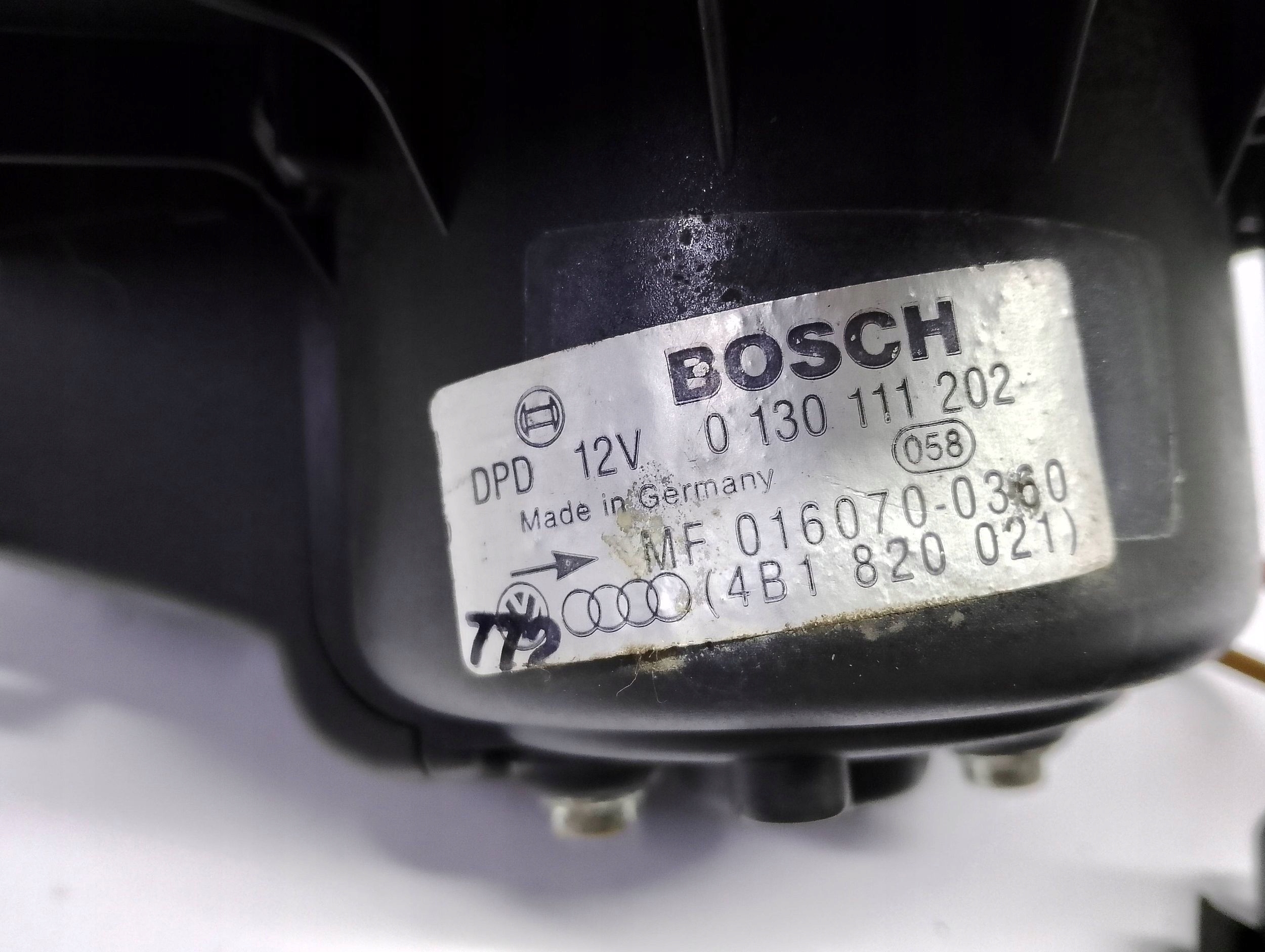 ventilátor klími vzduchový Audi 0130111202 4B1820021
