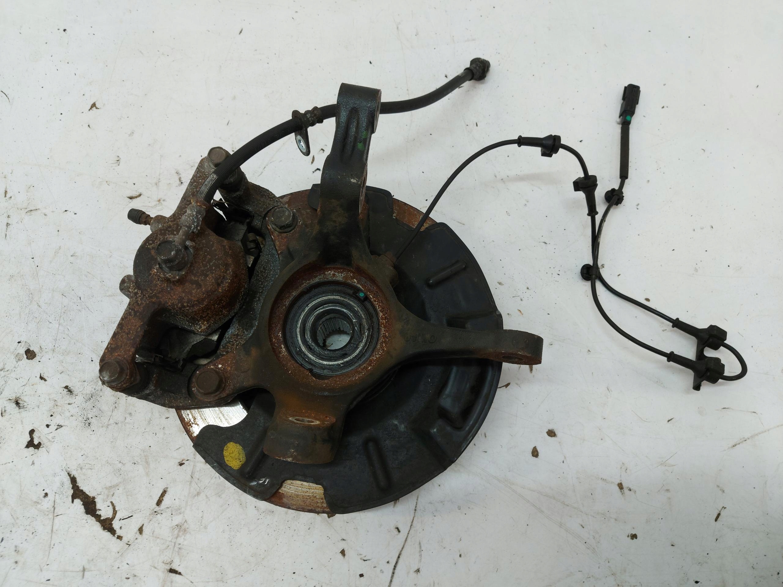 Suzuki SX4 S-cross II, 2023r swing right front front 1.4H