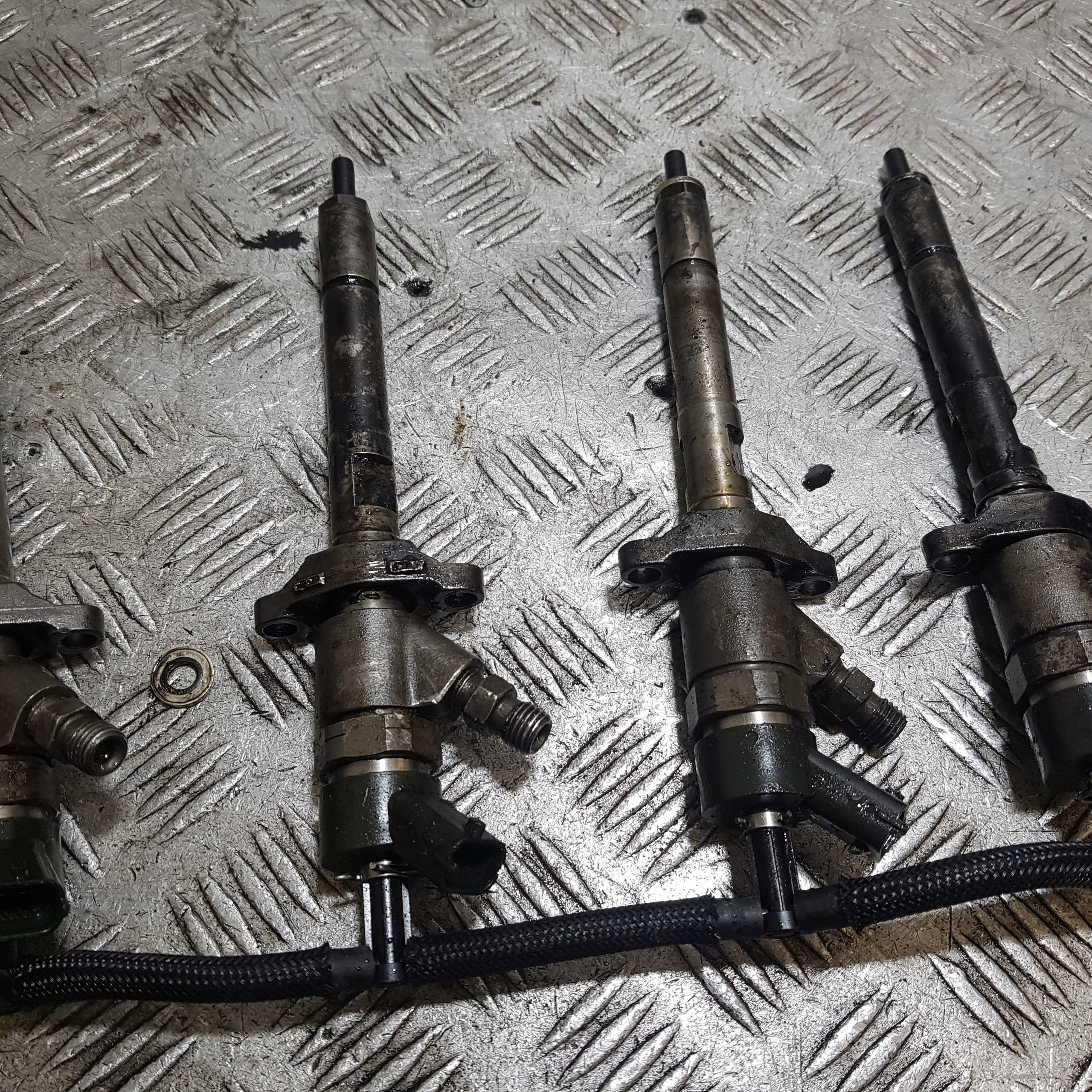 Einspritzdüse Einspritzdüse KOMPLET FORD FOCUS MK2 0445110188