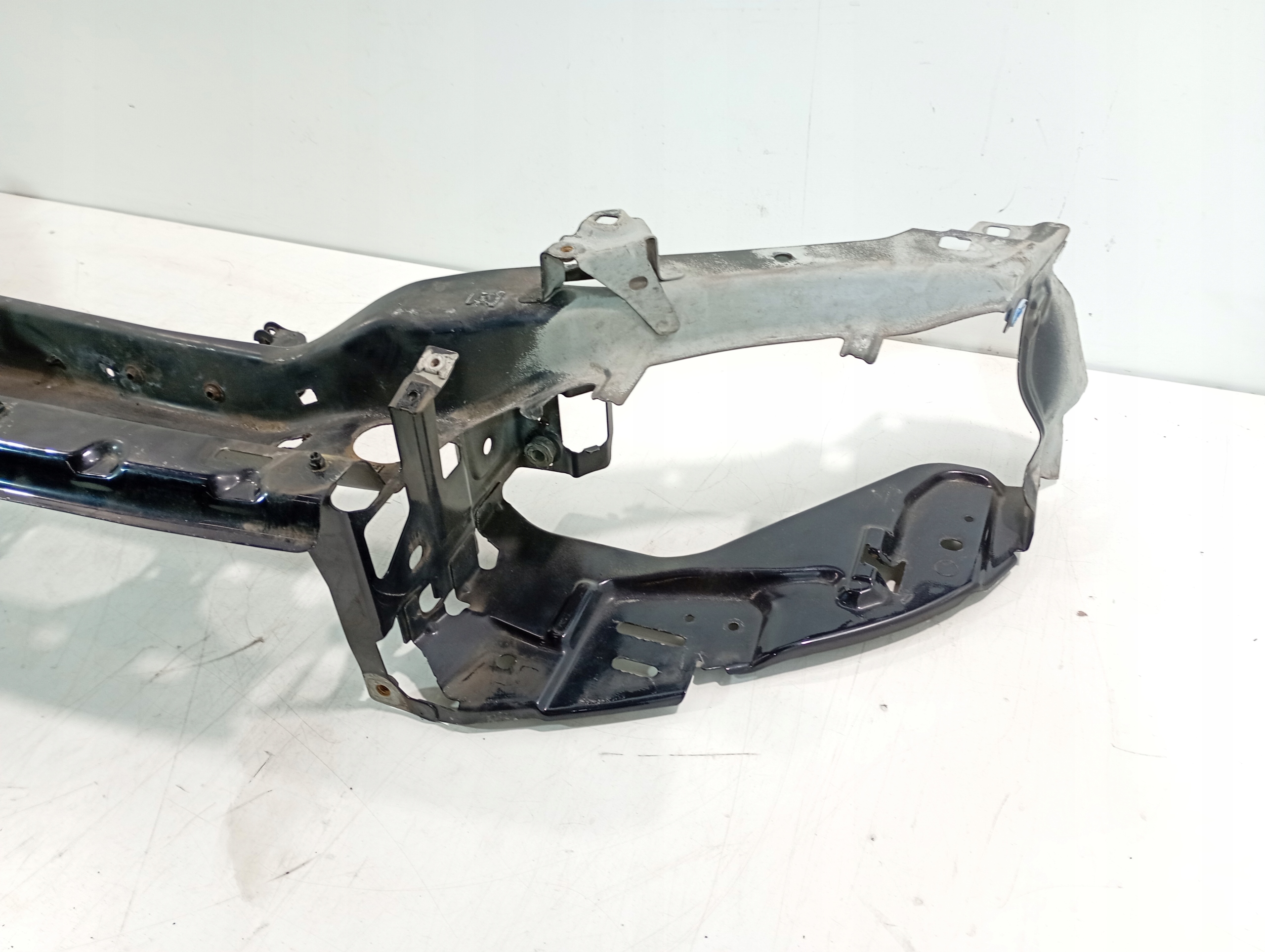 Volvo V50 05-12 support panel for radiators upper pillar