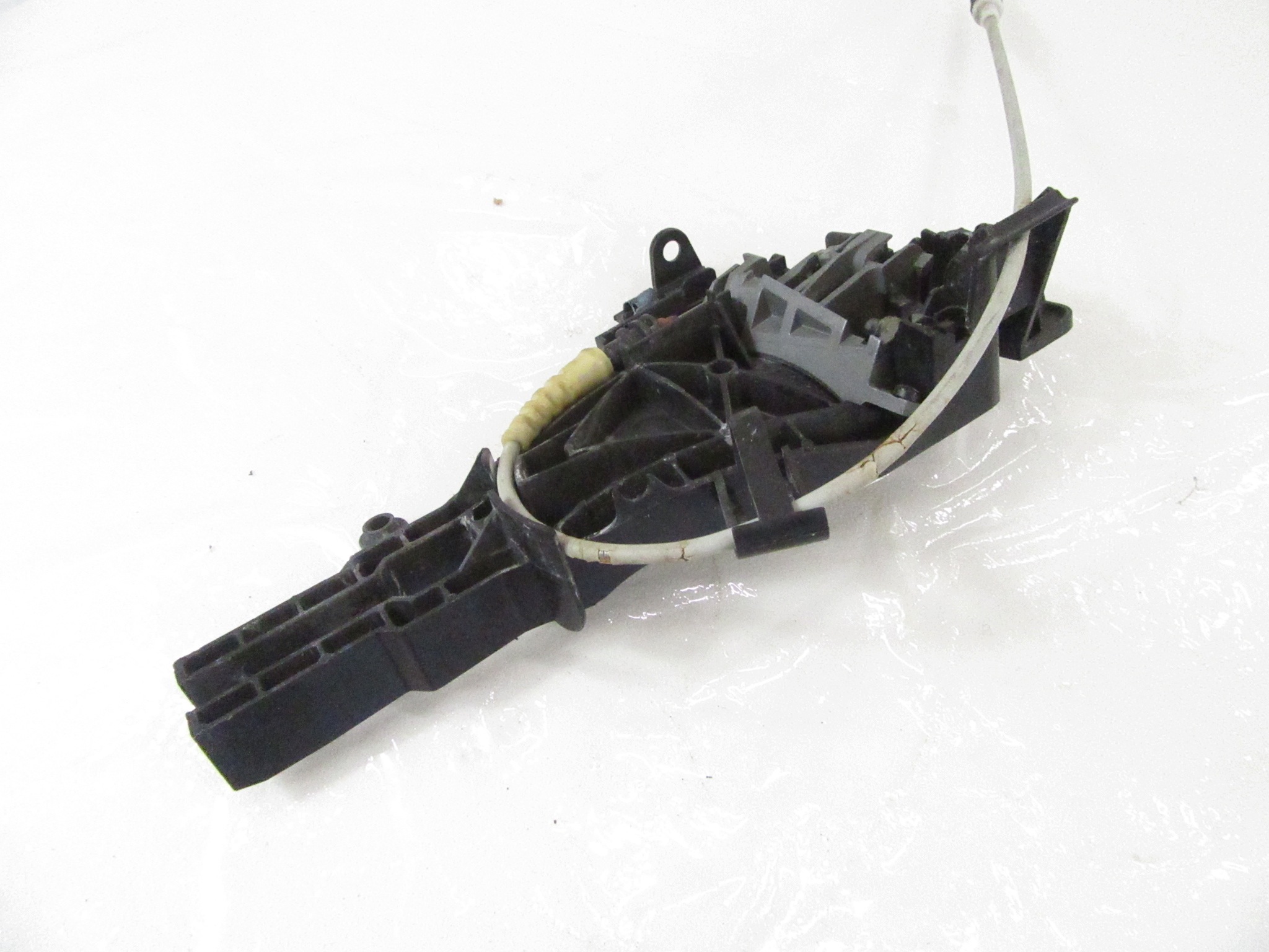 console handles right rear part BMW e84 X1 e90 e91