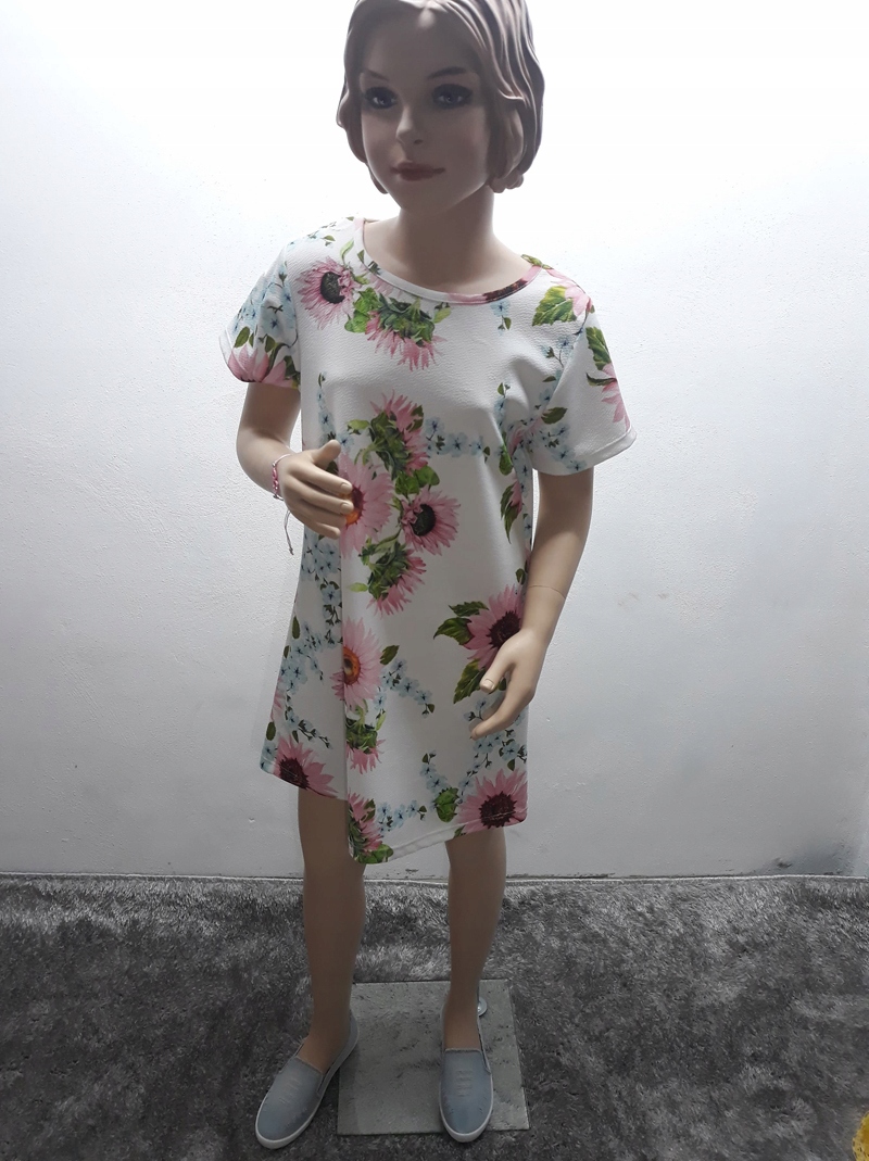 Śliczna tunika w kwiaty 5-6 lat