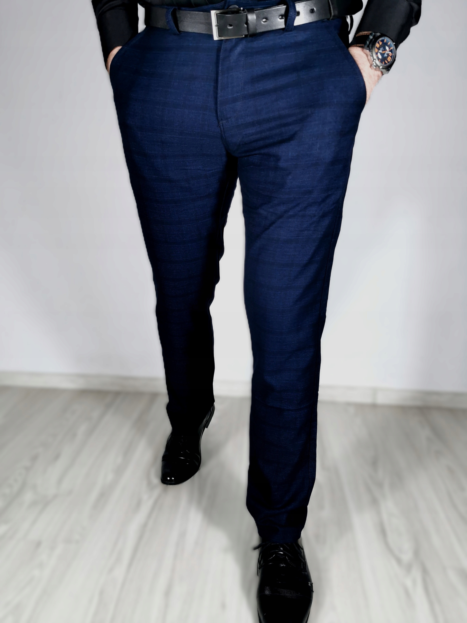 Pánské tmavě modré elegantní kalhoty s kostkovaným vzorem, jednoduchá nohavička, hmotnost 39 kg