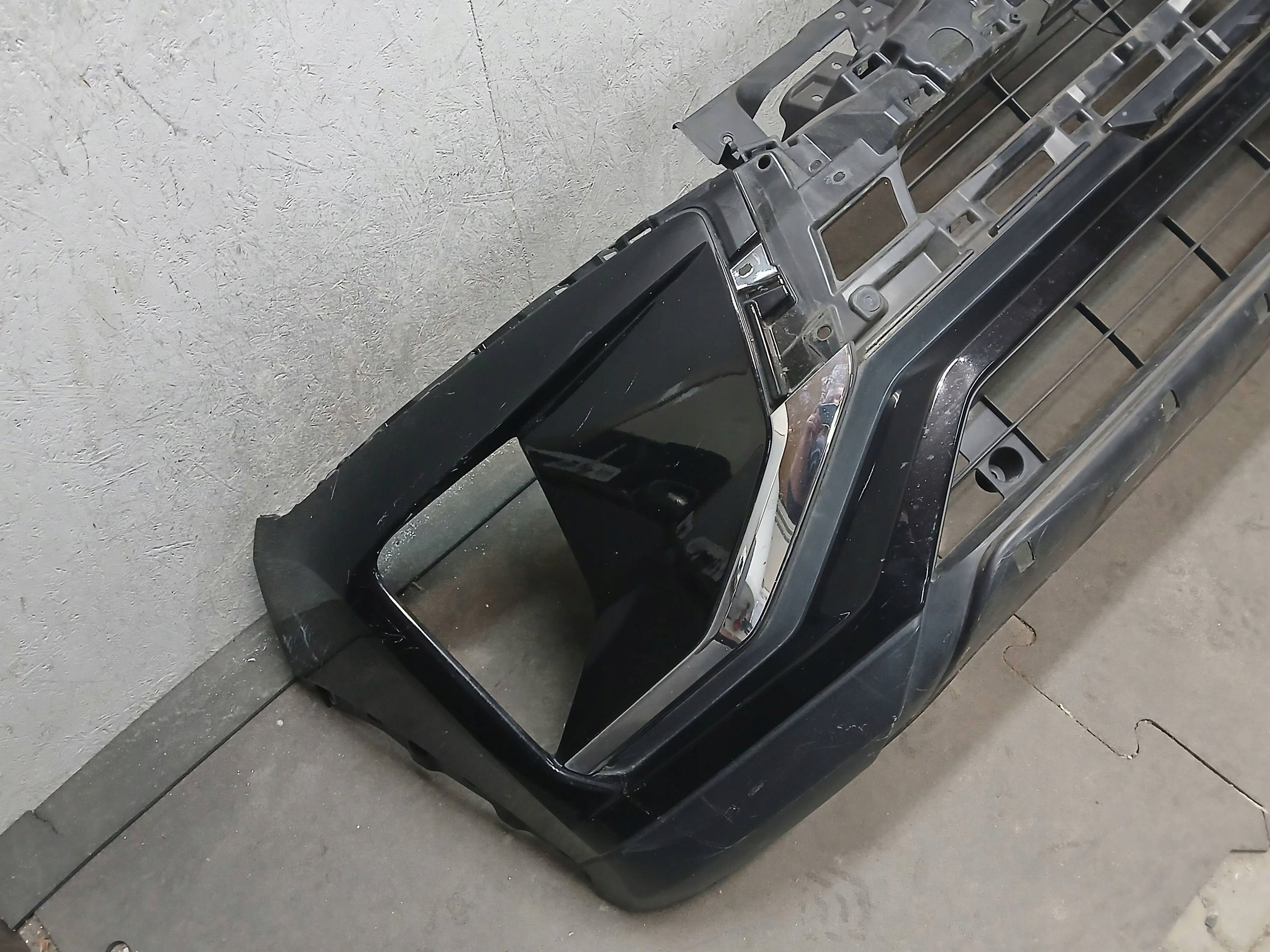 Pare choc Avant MITSUBISHI ECLIPSE CROSS