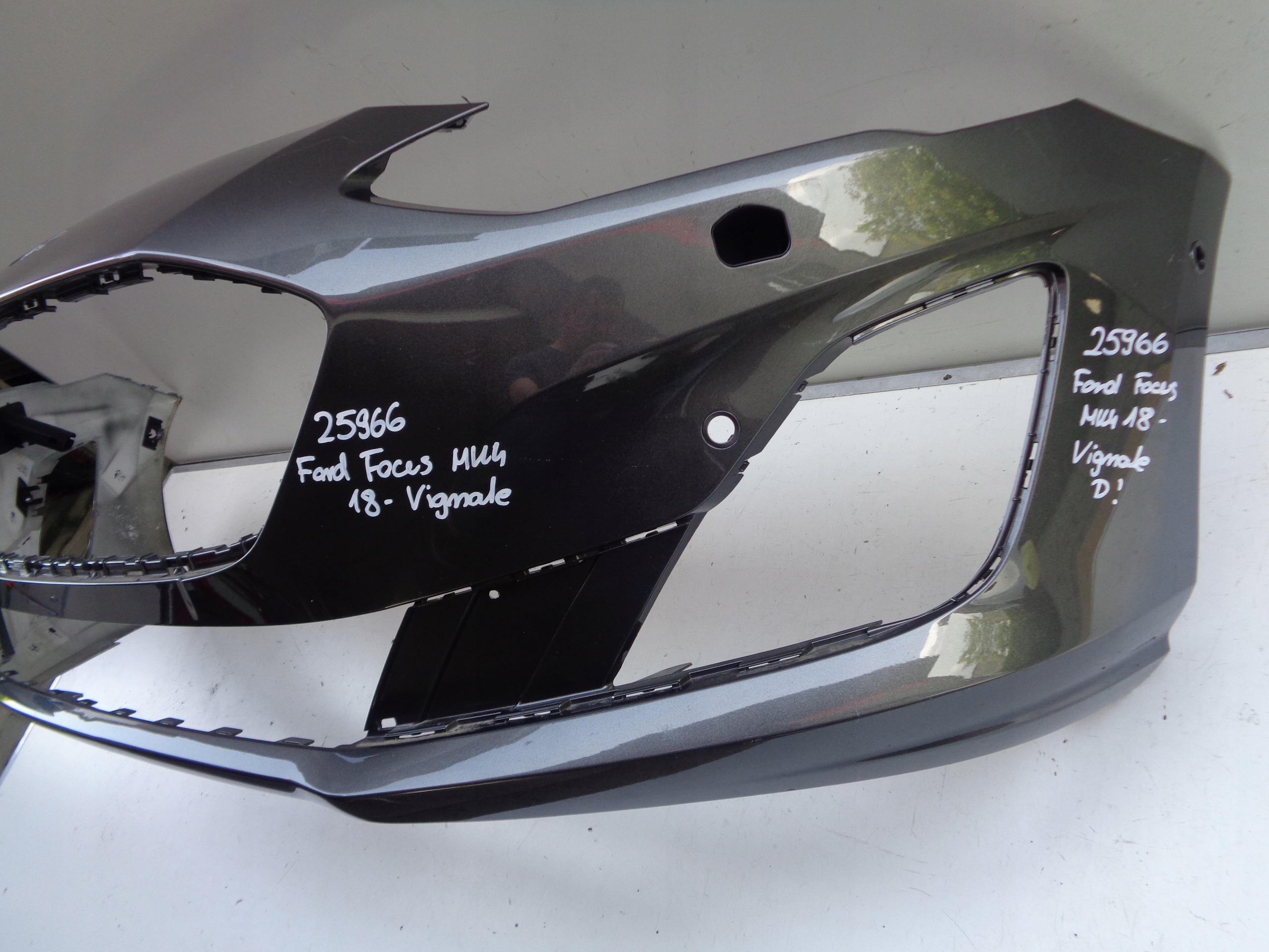 Frontstoßstange FORD FOCUS MK4 18- VIGNALE 25966