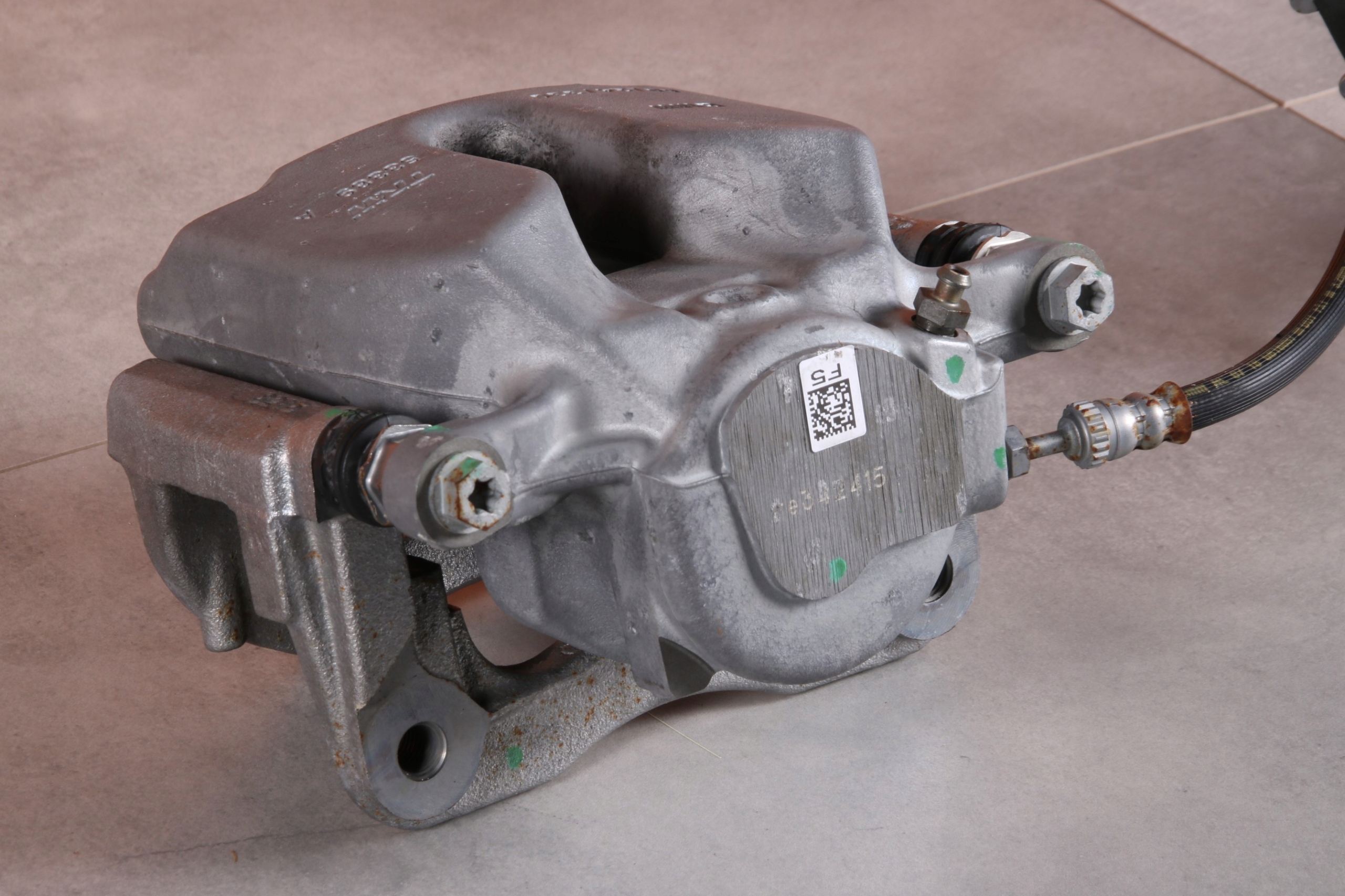 BMW X3 G01 X4 G02 G20 caliper brake left front front 6882253 60/24/330
