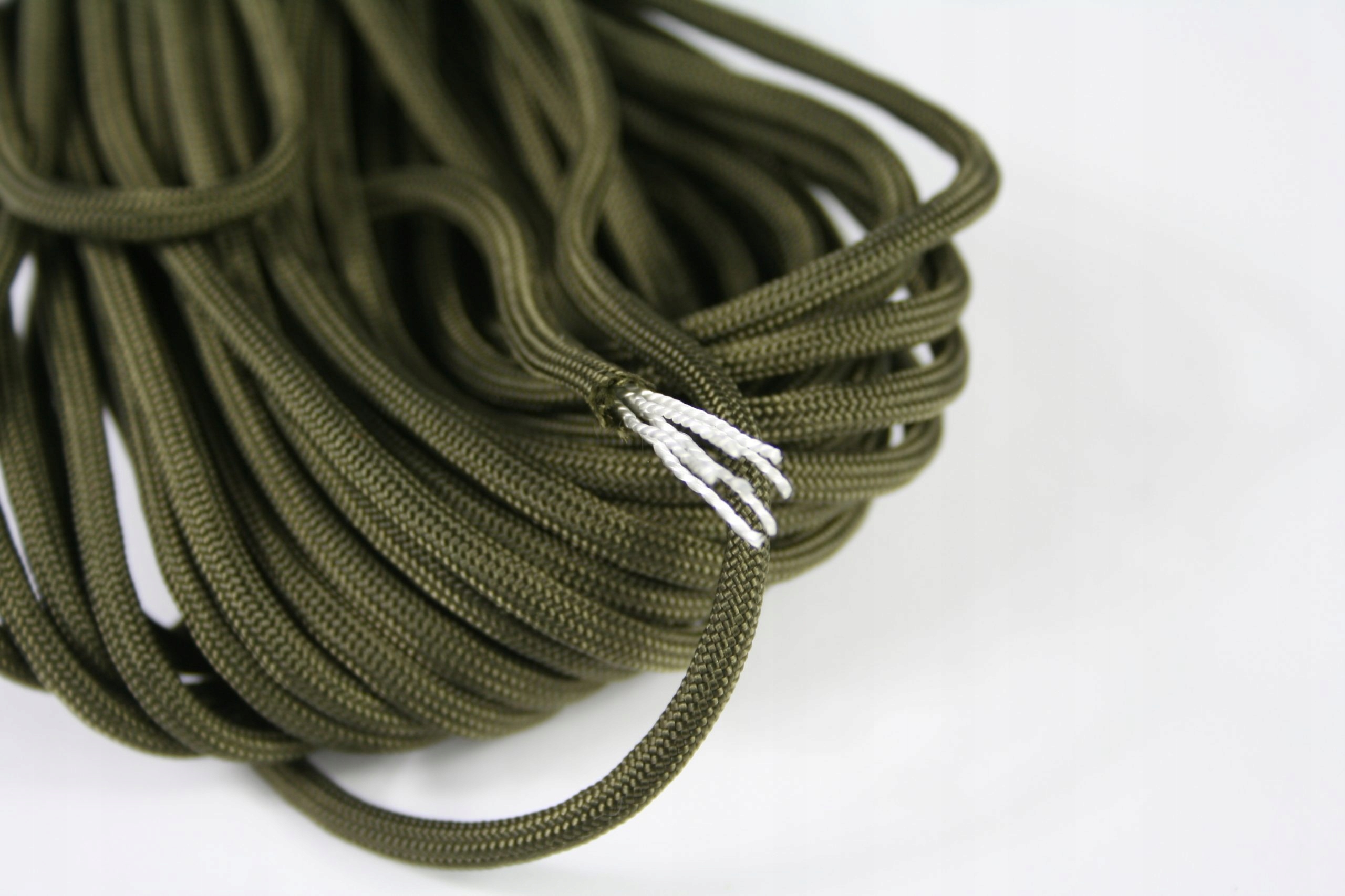 MOCNA LINKA PARACORD 30M/100FT SURVIVAL OUTDOOR Kod producenta BR005A
