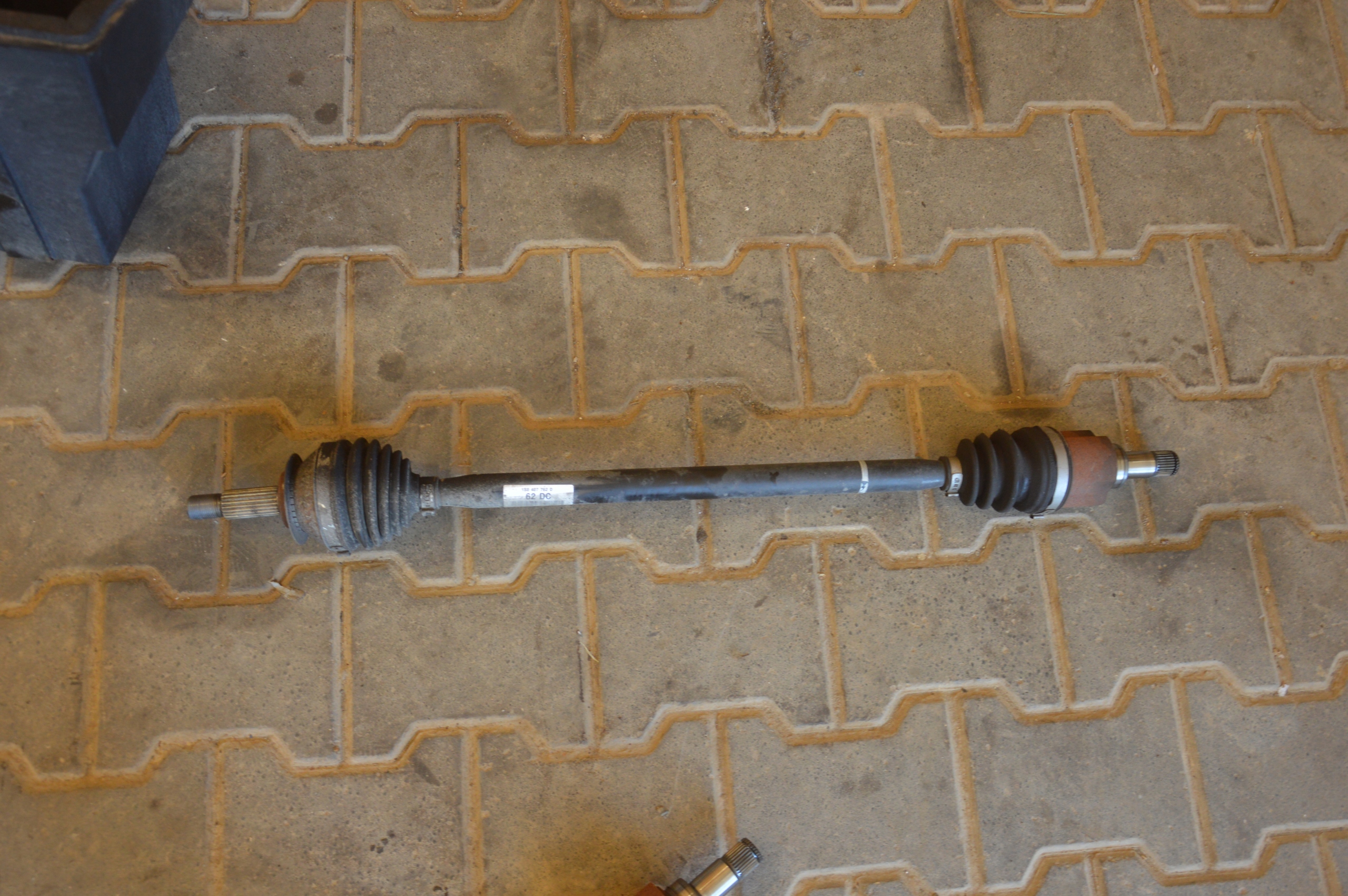 Seat Mii VW UP Półoś prawy przód 1S0407762D