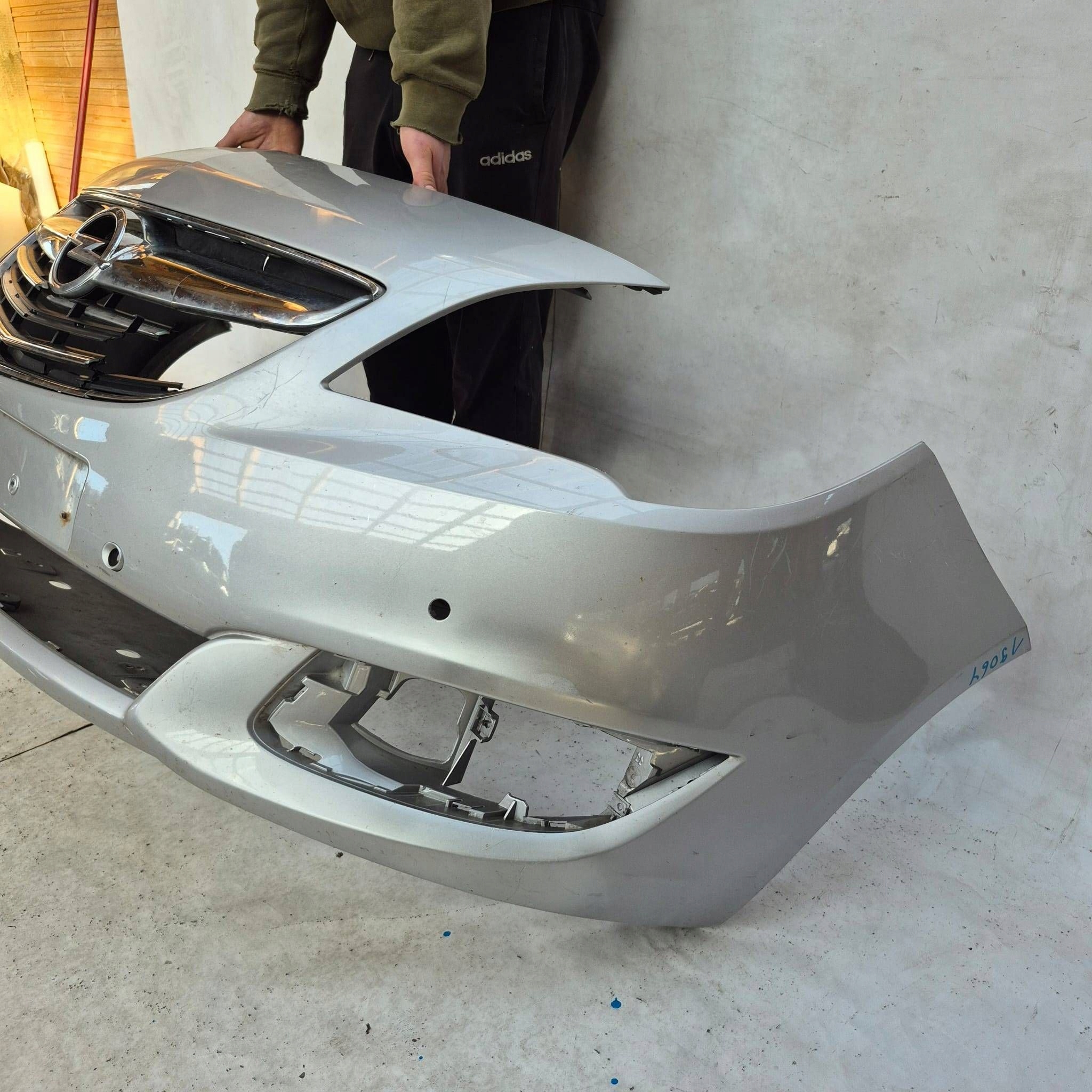 OPEL MERIVA B LIFT 13- bumper front front PDC