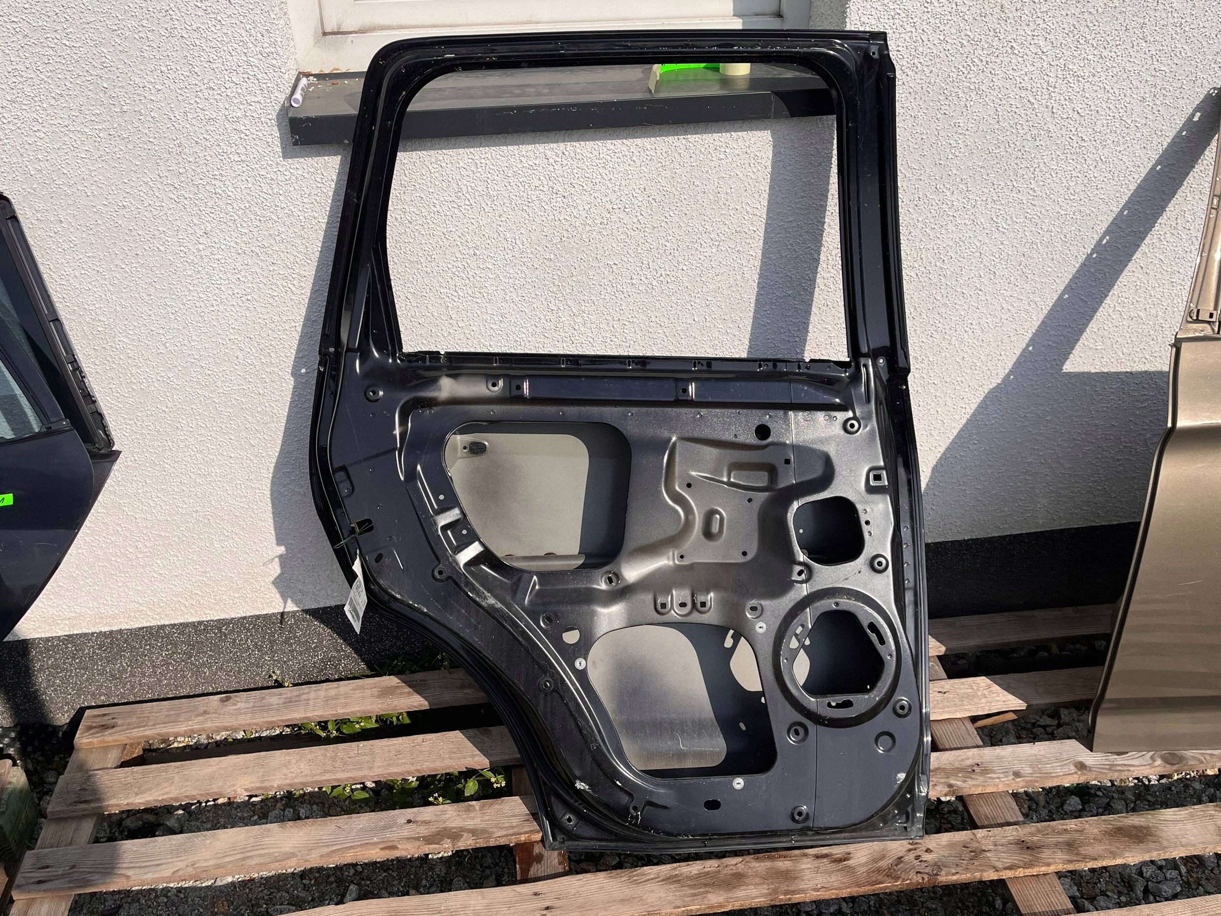door rear. left side MITSUBISHI OUTLANDER 07-12 year 5730A241 @M