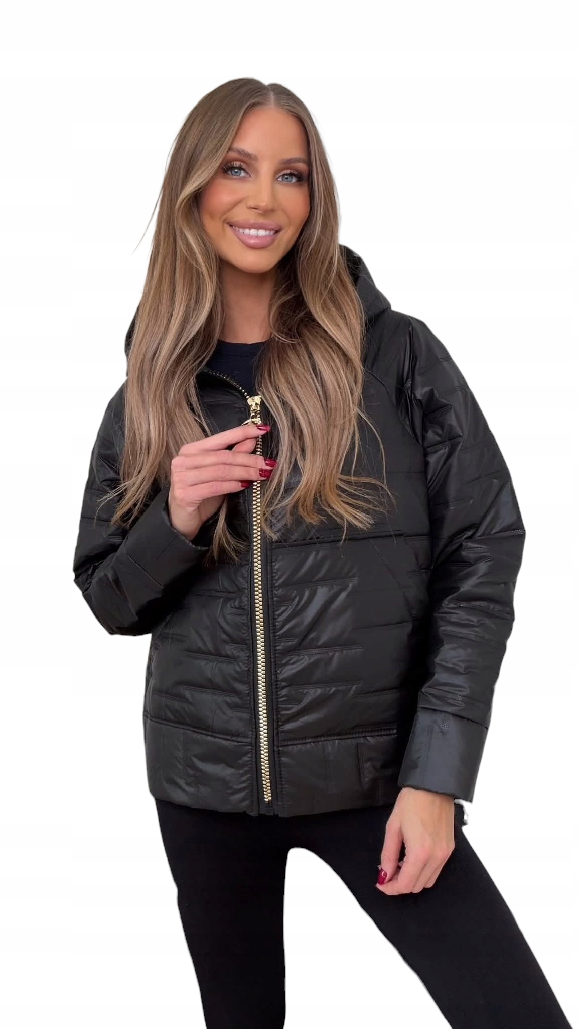 Lehká, prošívaná bunda s kapucí, velikost plus size, barva černá Velikost 46/48