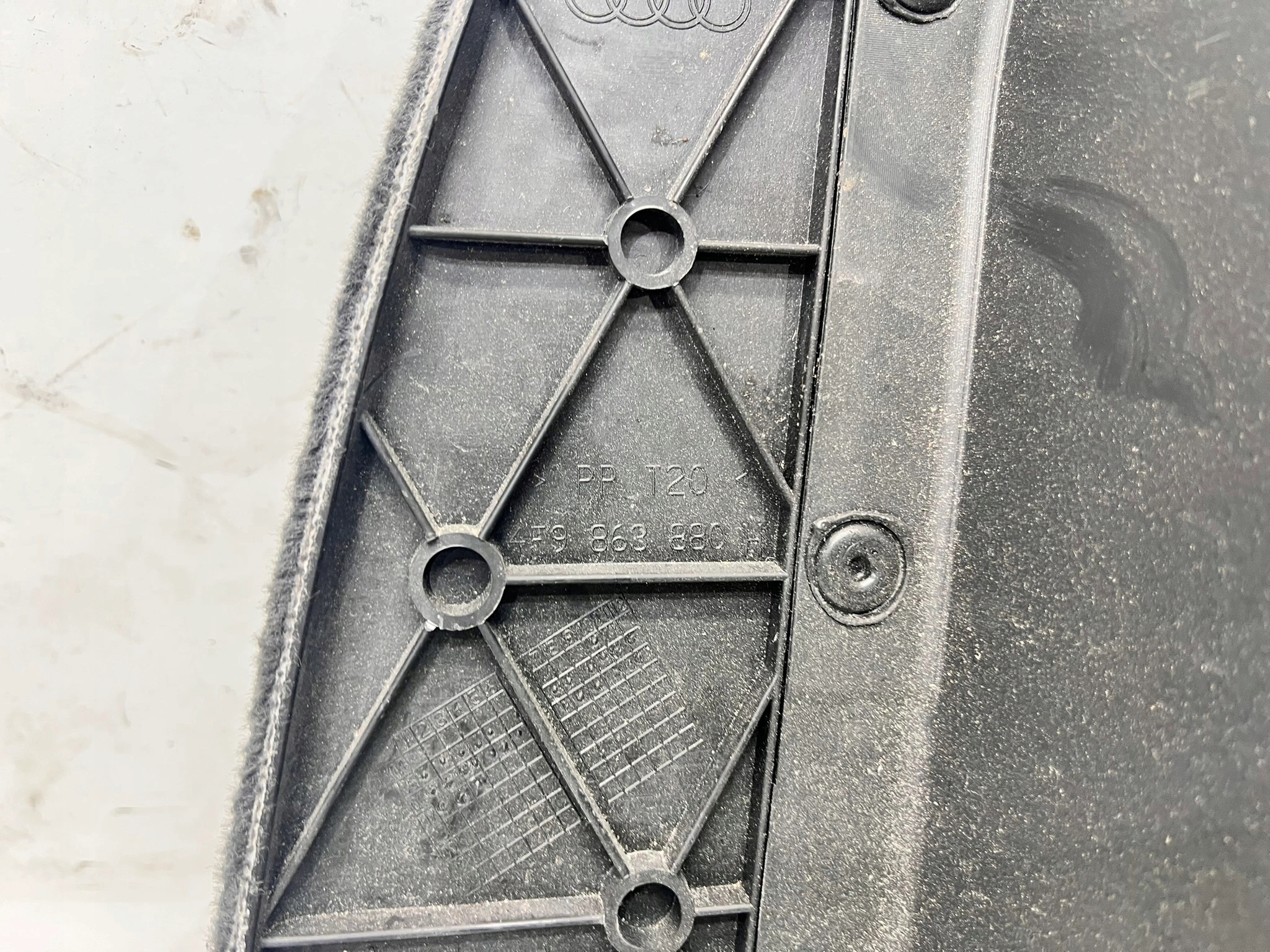 boot upholstery AUDI A6 C6 4F9863880H
