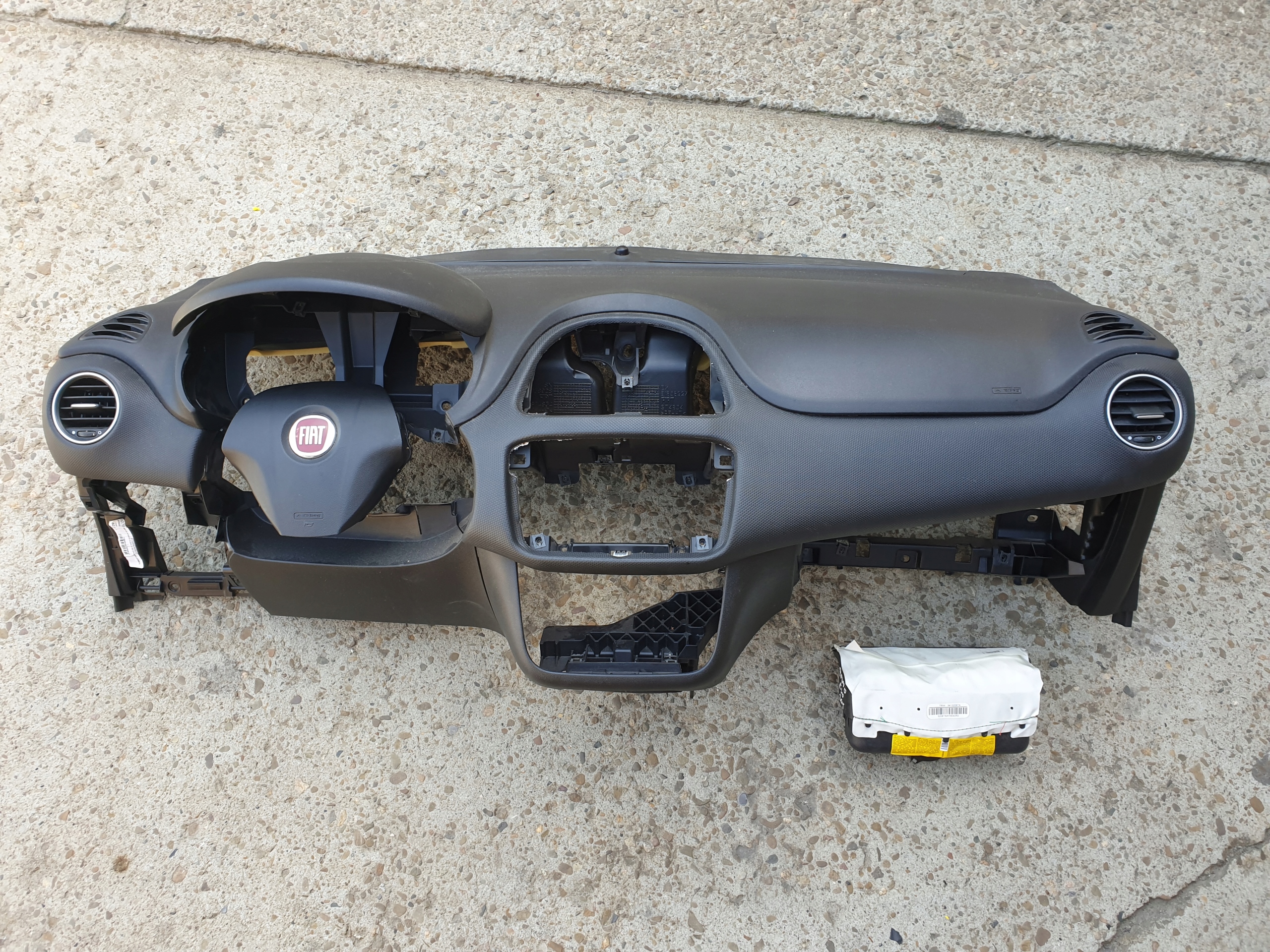 dashboard instrument panel airbags FIAT PUNTO EVO 2013- LIFT