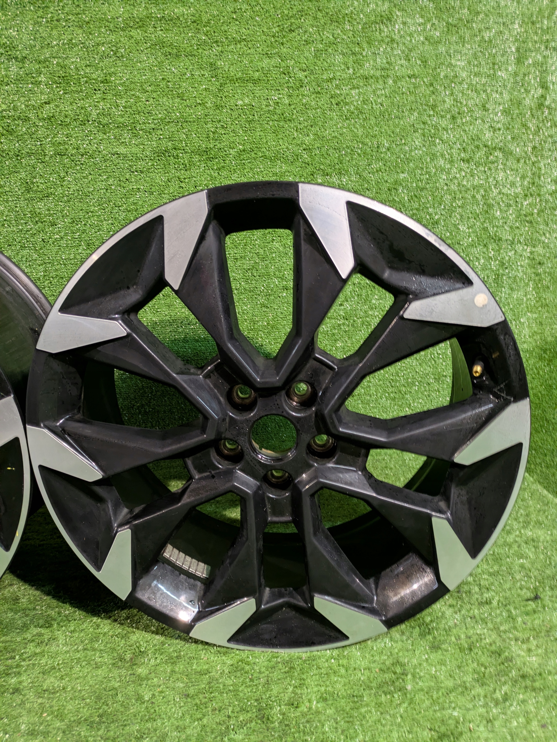 disk disk hliníkový KIA SORENTO 20" 8.5J ET54 NR.F108