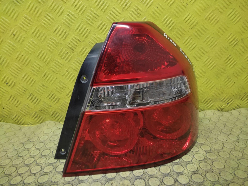 CHEVROLET AVEO berline feu droite arrière