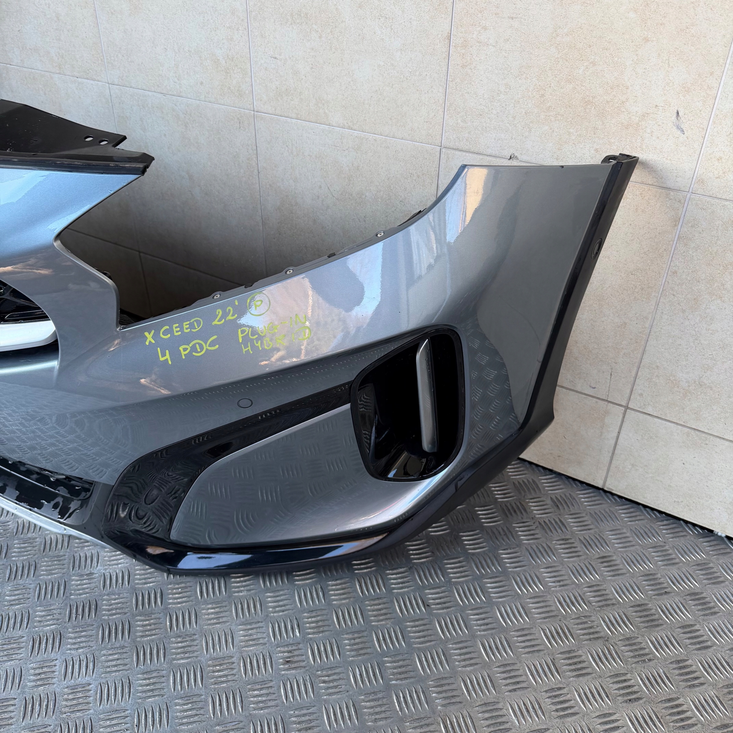 front bumper complete KIA XCEED spoiler-IN HYBRID 2022 ROK 4 PDC