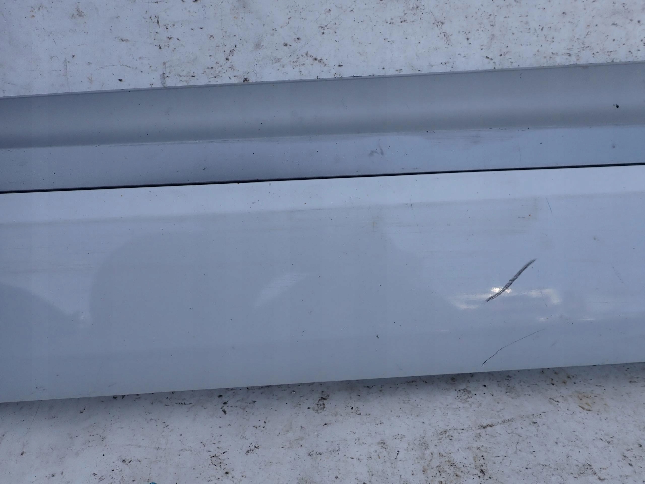 AUDI Q7 II moulding door left front 4M0853959
