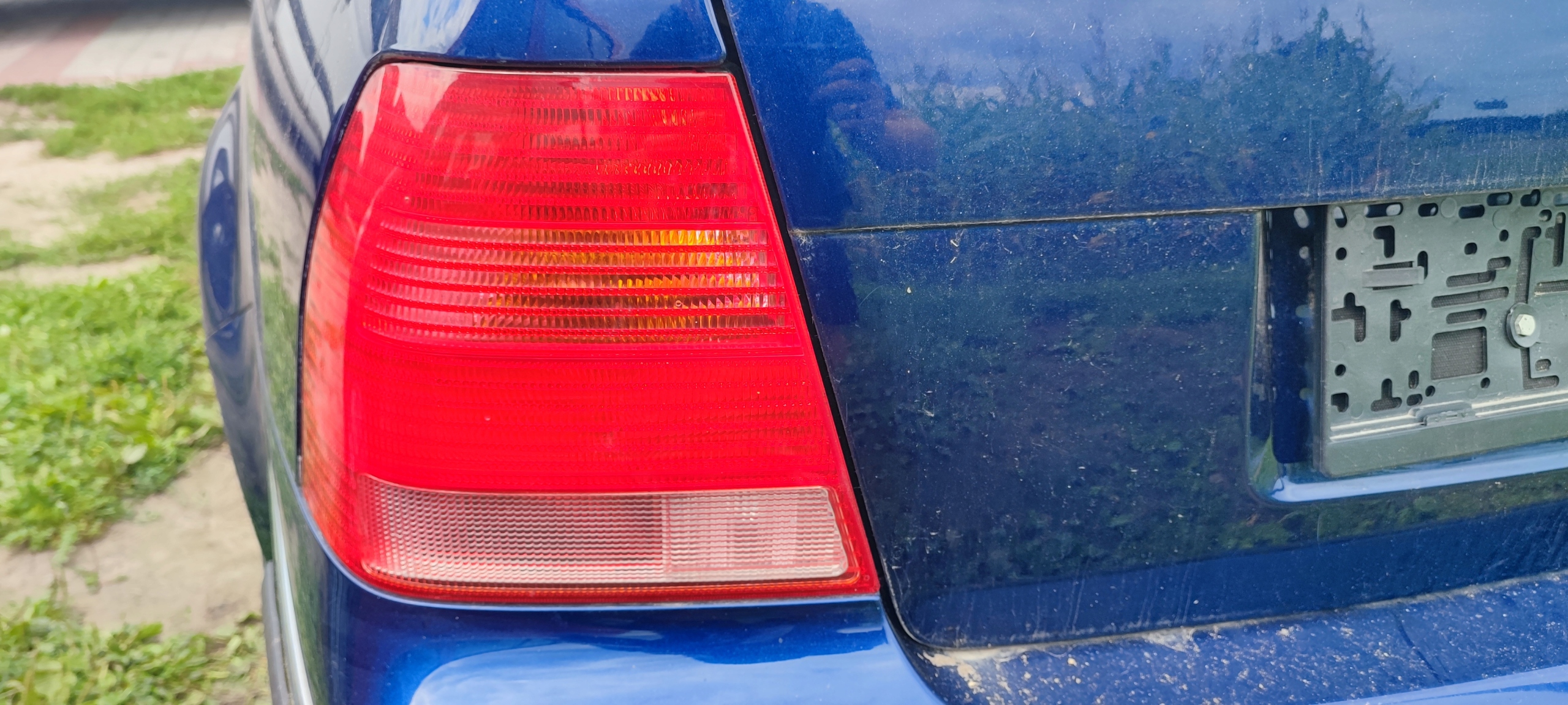VW BORA light rear part rear left + WKLAD sedan