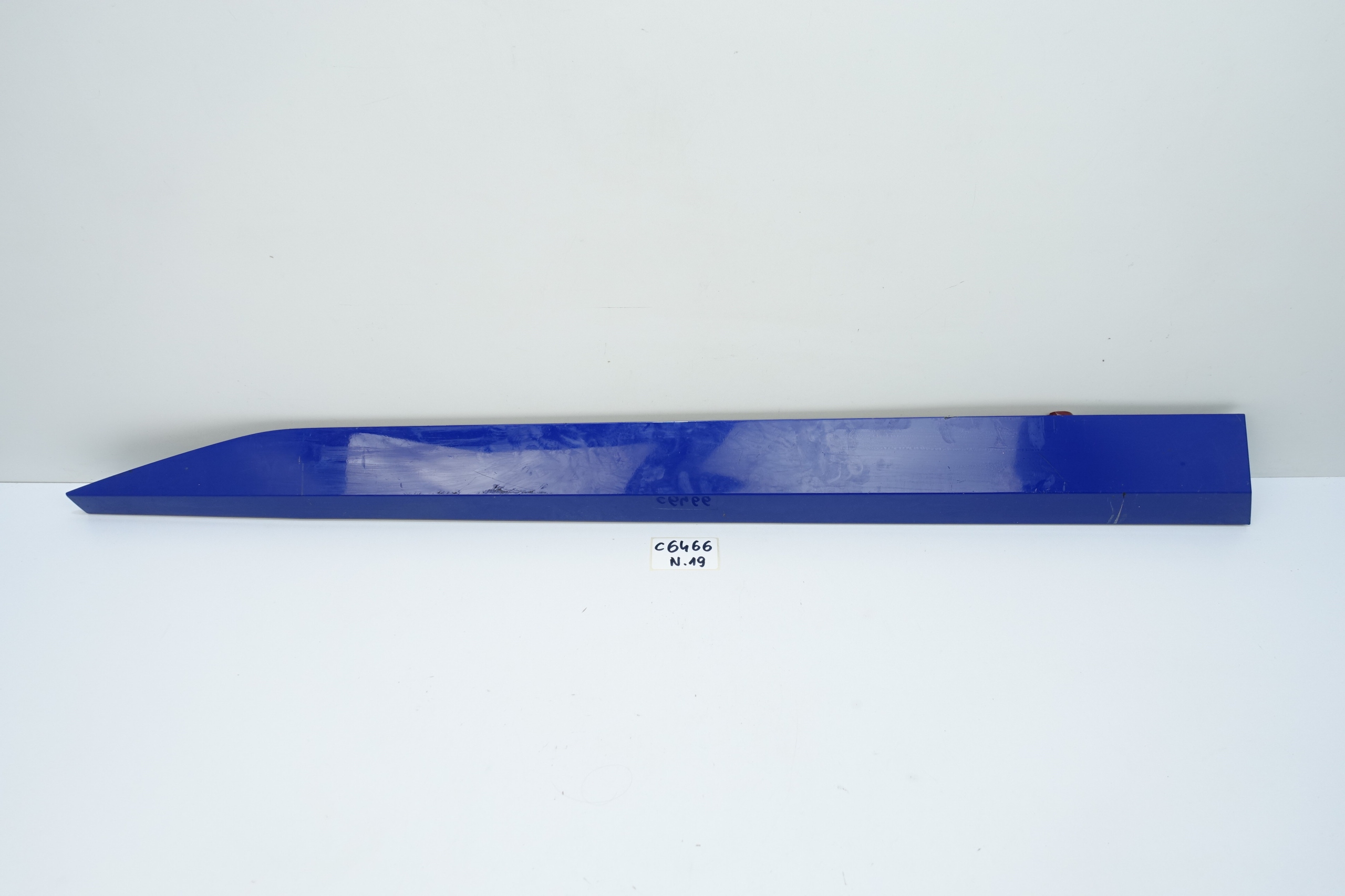 moulding door left front SKODA SUPERB III 3V0