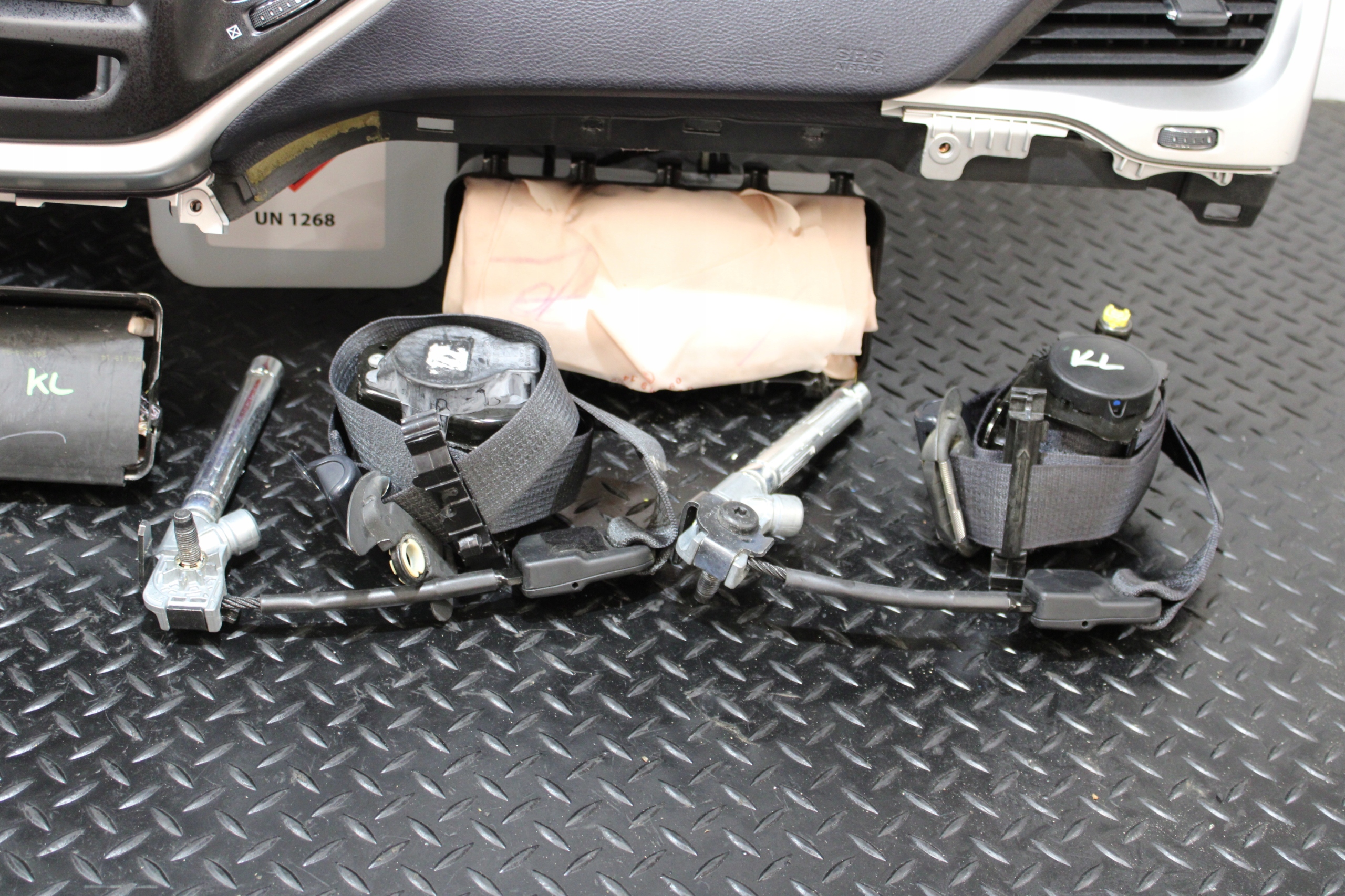 dashboard console airbag airbags JEEP CHEROKEE KL