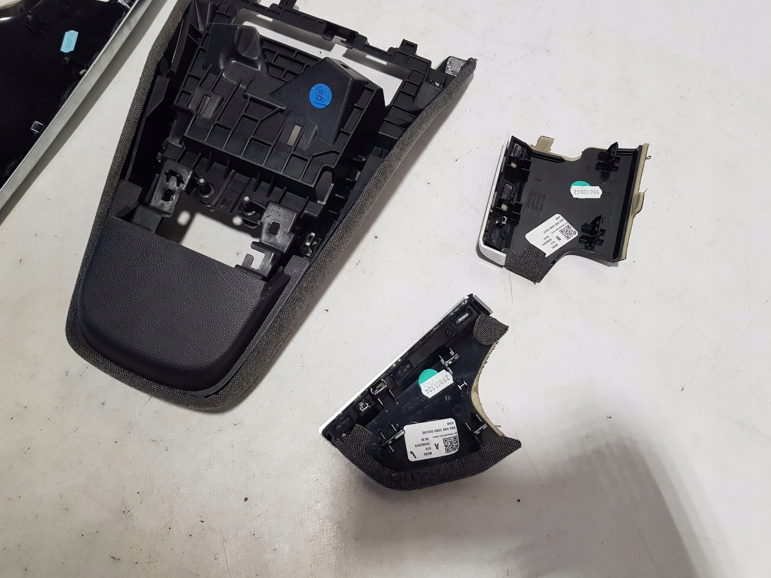 рамка средняя консоль декор кронштейн передач renault ZOE II